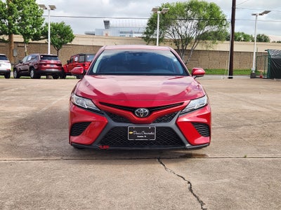 2020 Toyota Camry SE