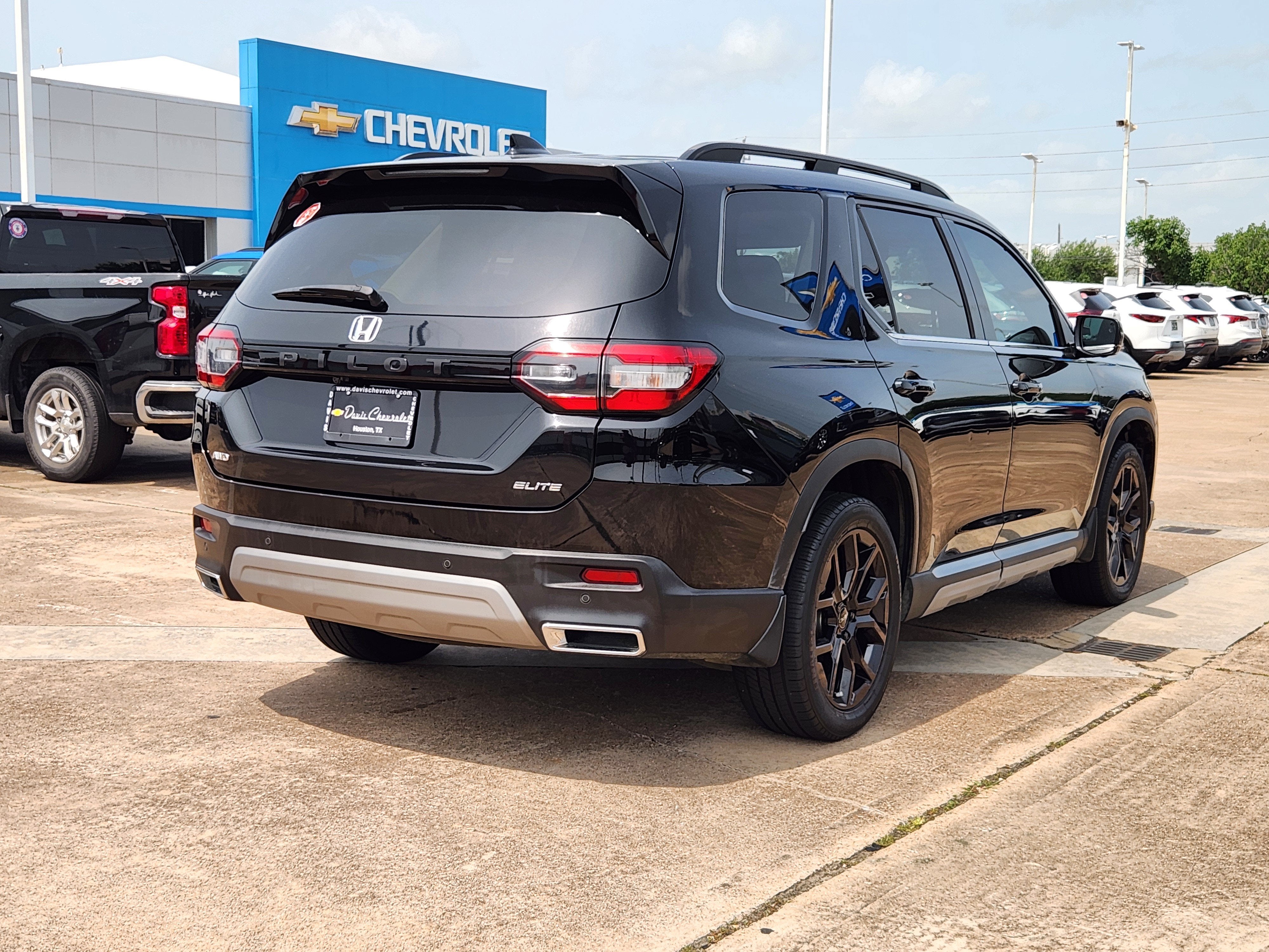 2025 Honda Pilot Elite