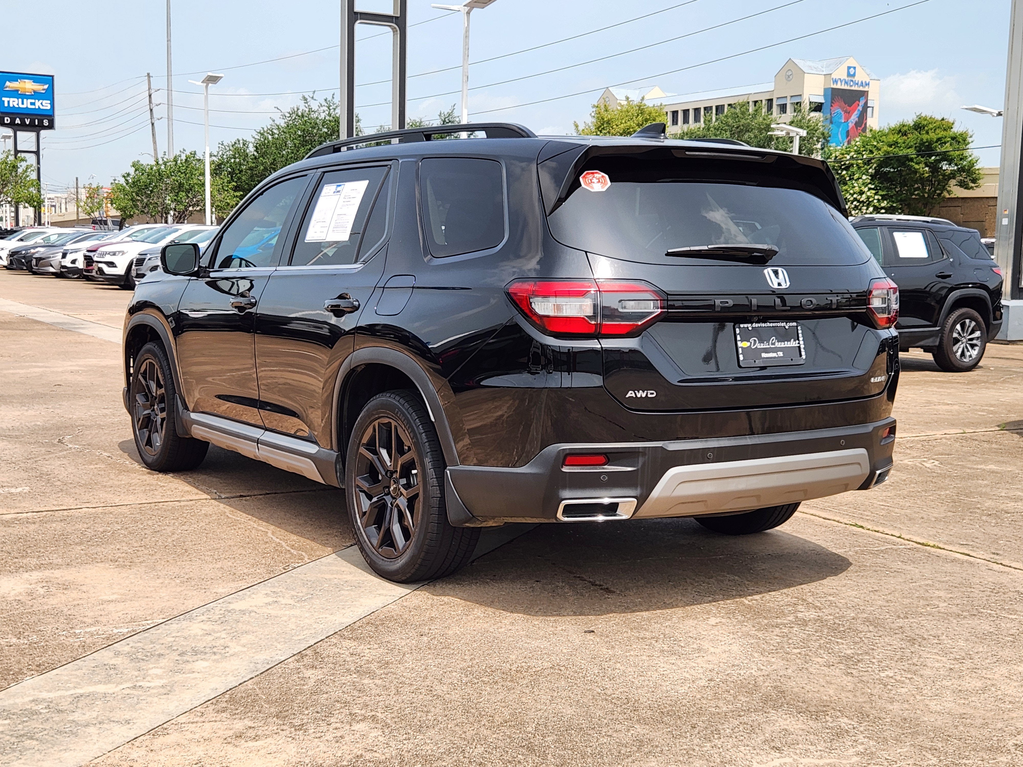 2025 Honda Pilot Elite
