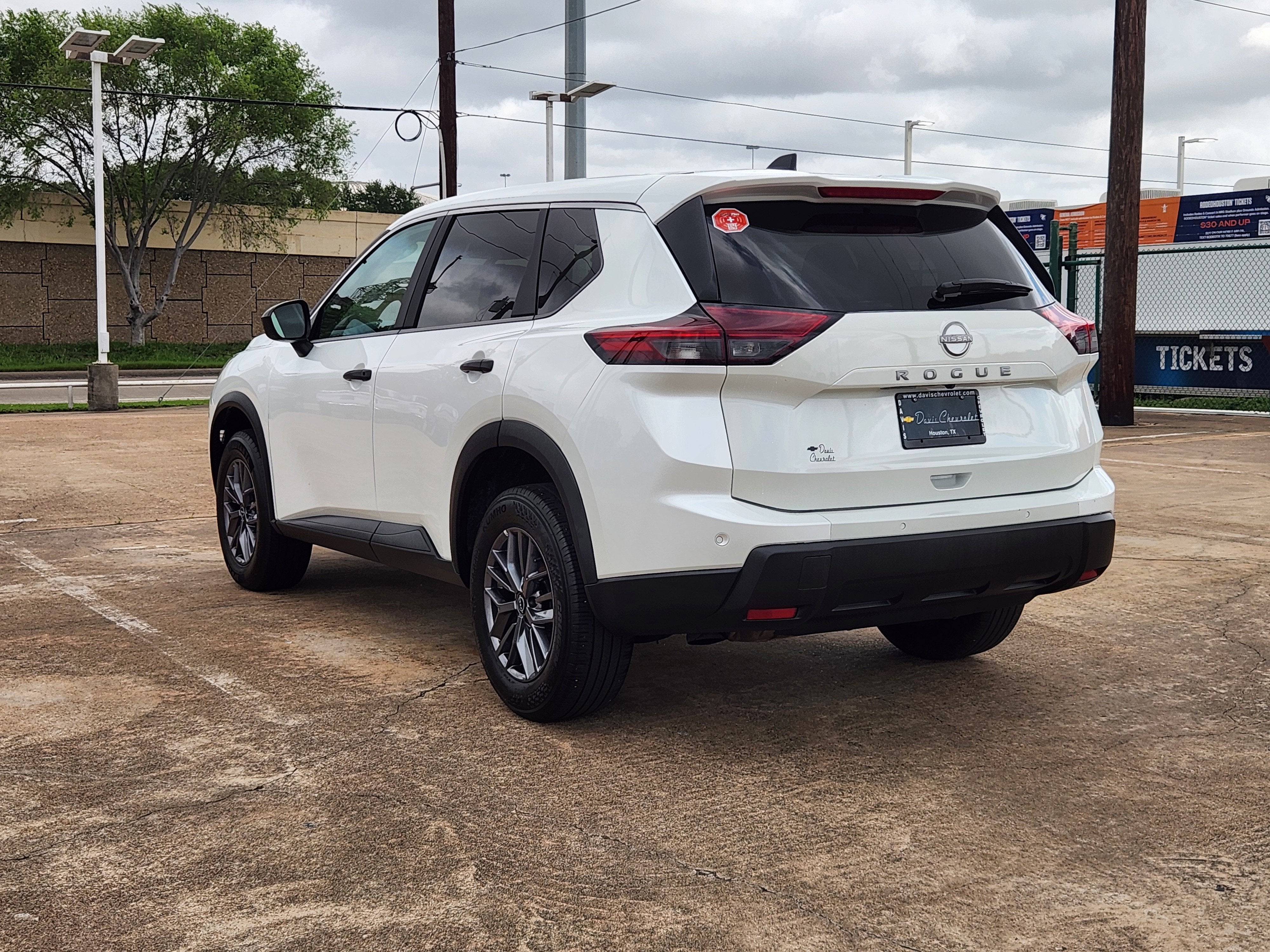 2024 Nissan Rogue S