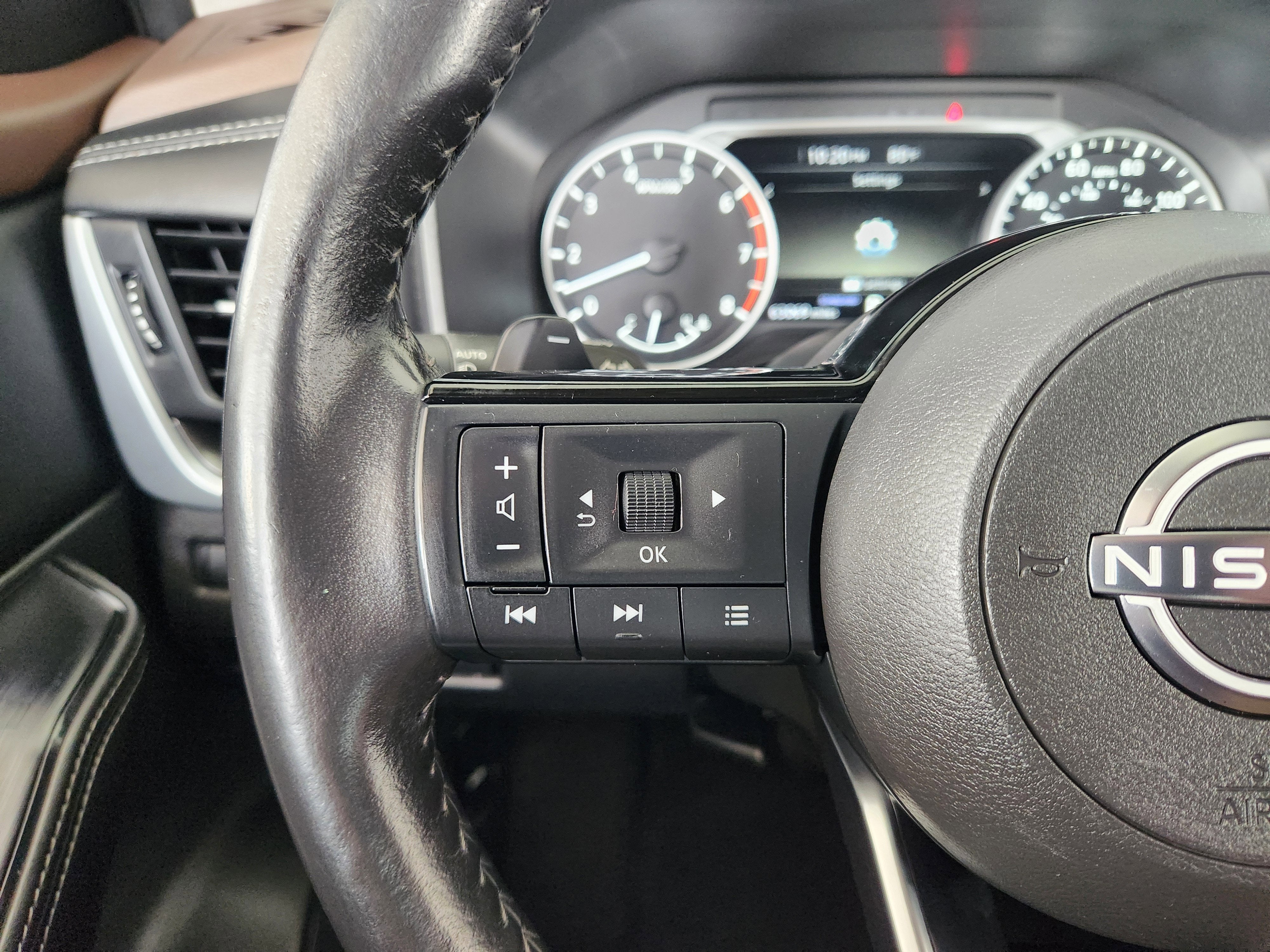 2023 Nissan Rogue SV FWD