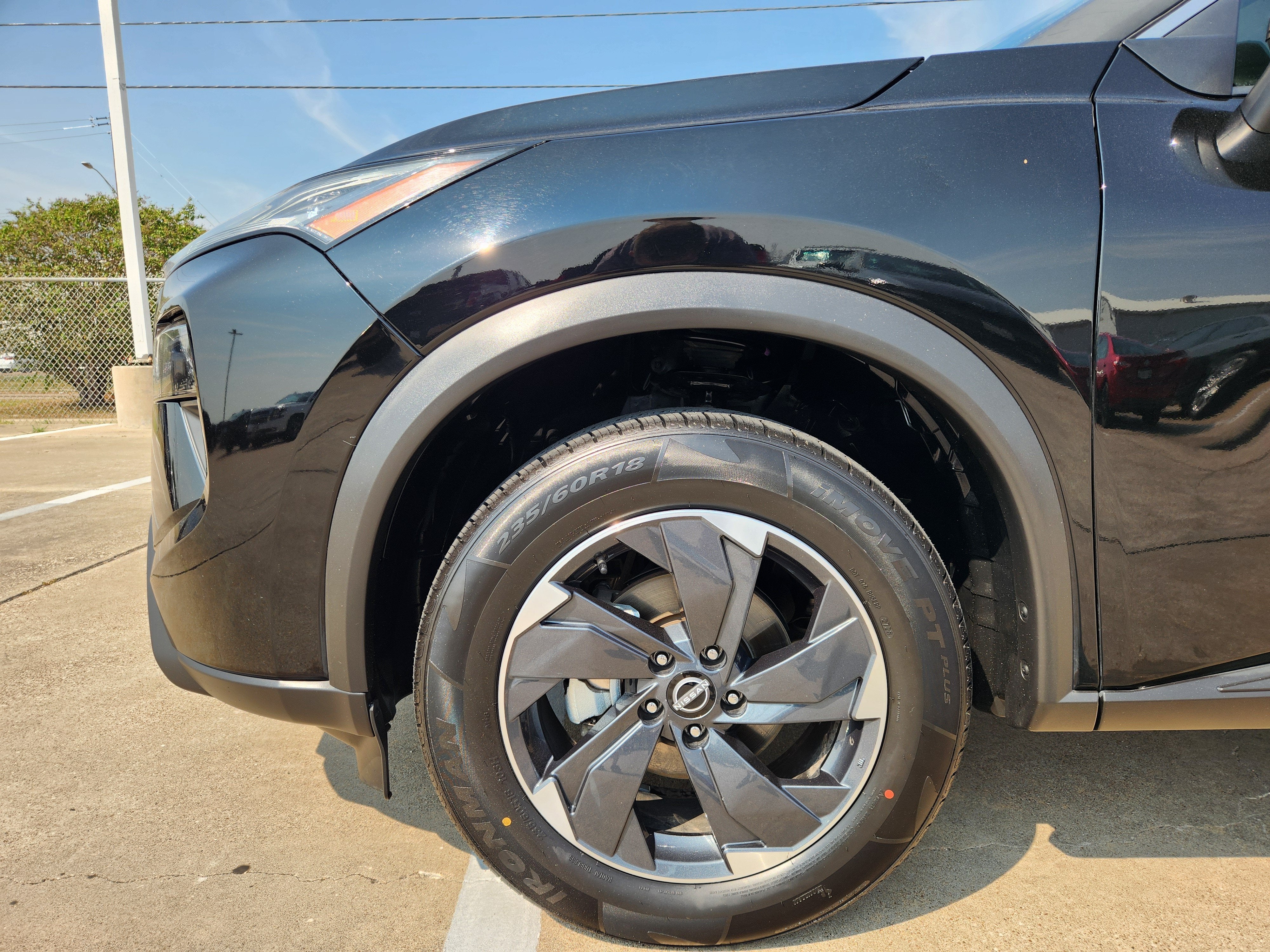 2024 Nissan Rogue SV - Photo 8