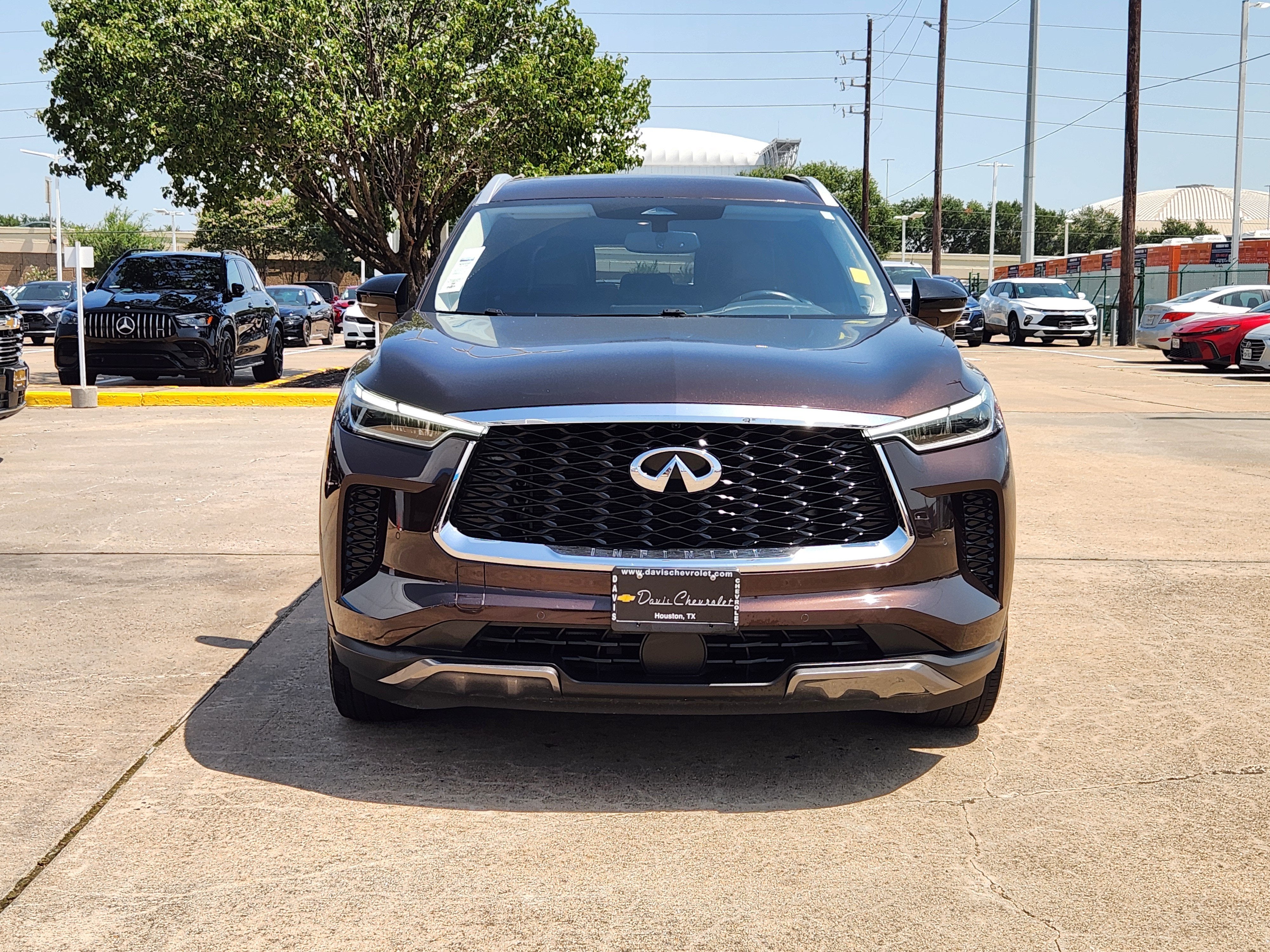 2022 INFINITI QX60 LUXE
