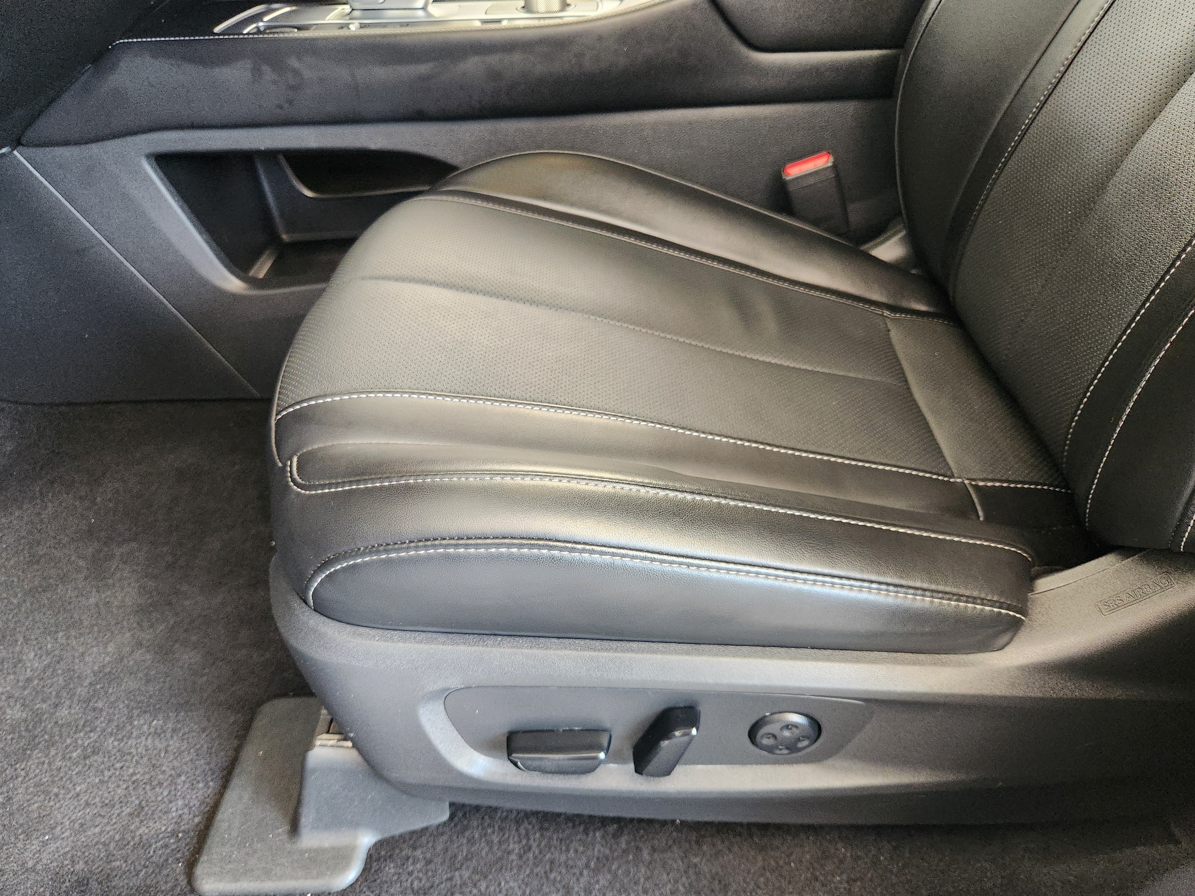 2022 INFINITI QX60 LUXE