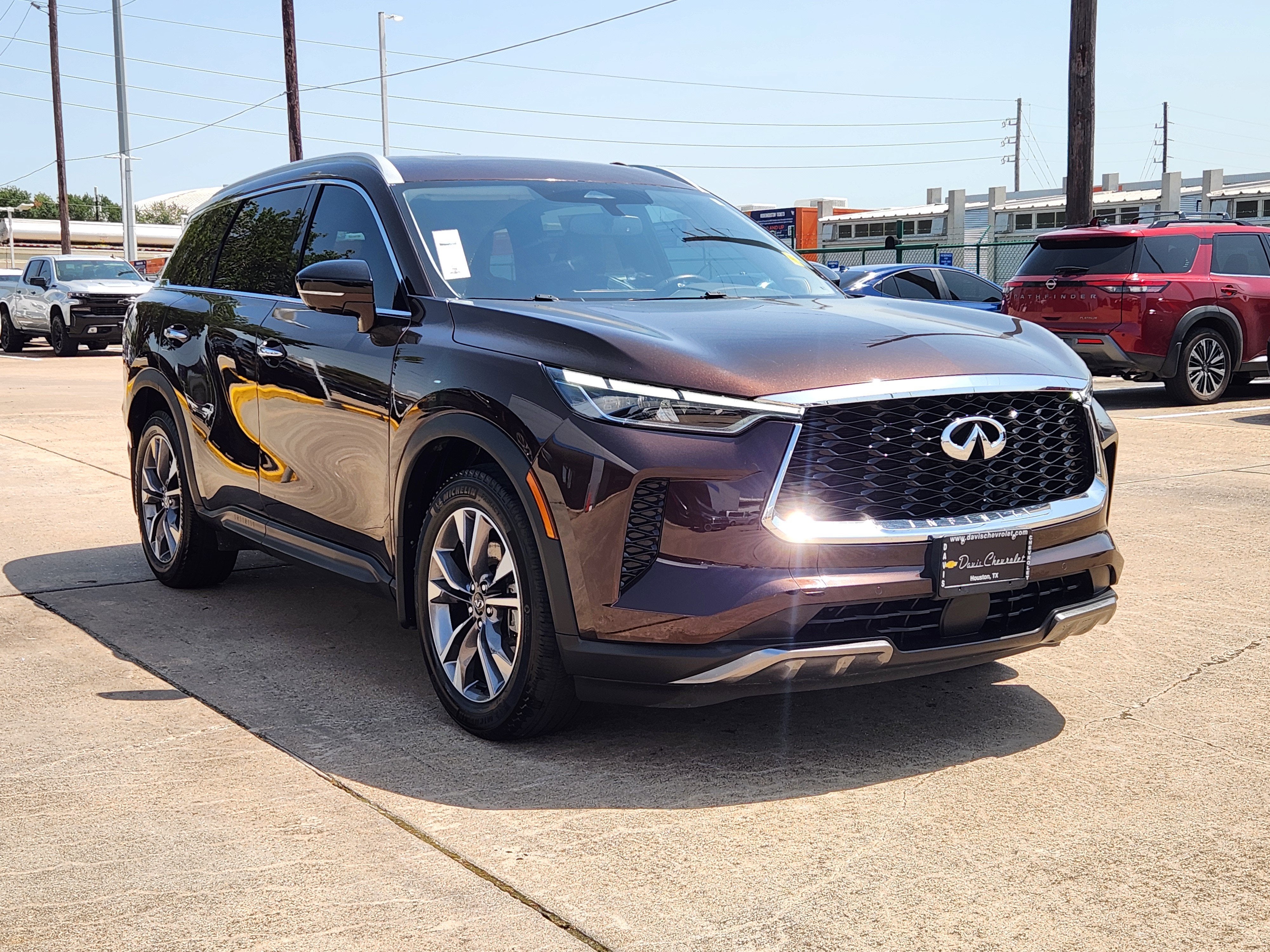 2022 INFINITI QX60 LUXE