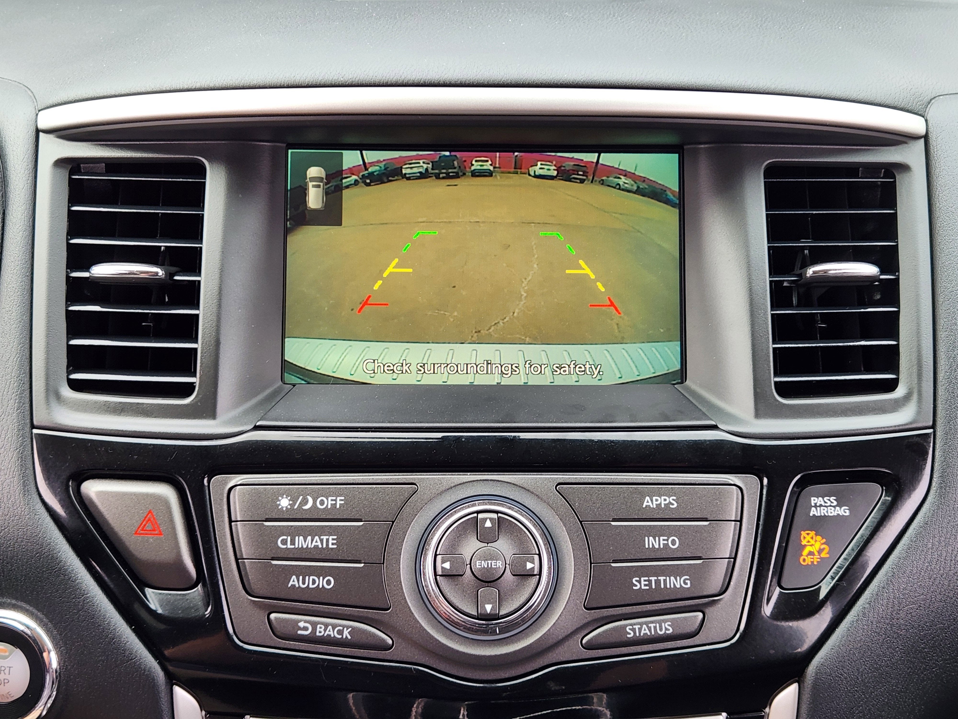 2020 Nissan Pathfinder SV