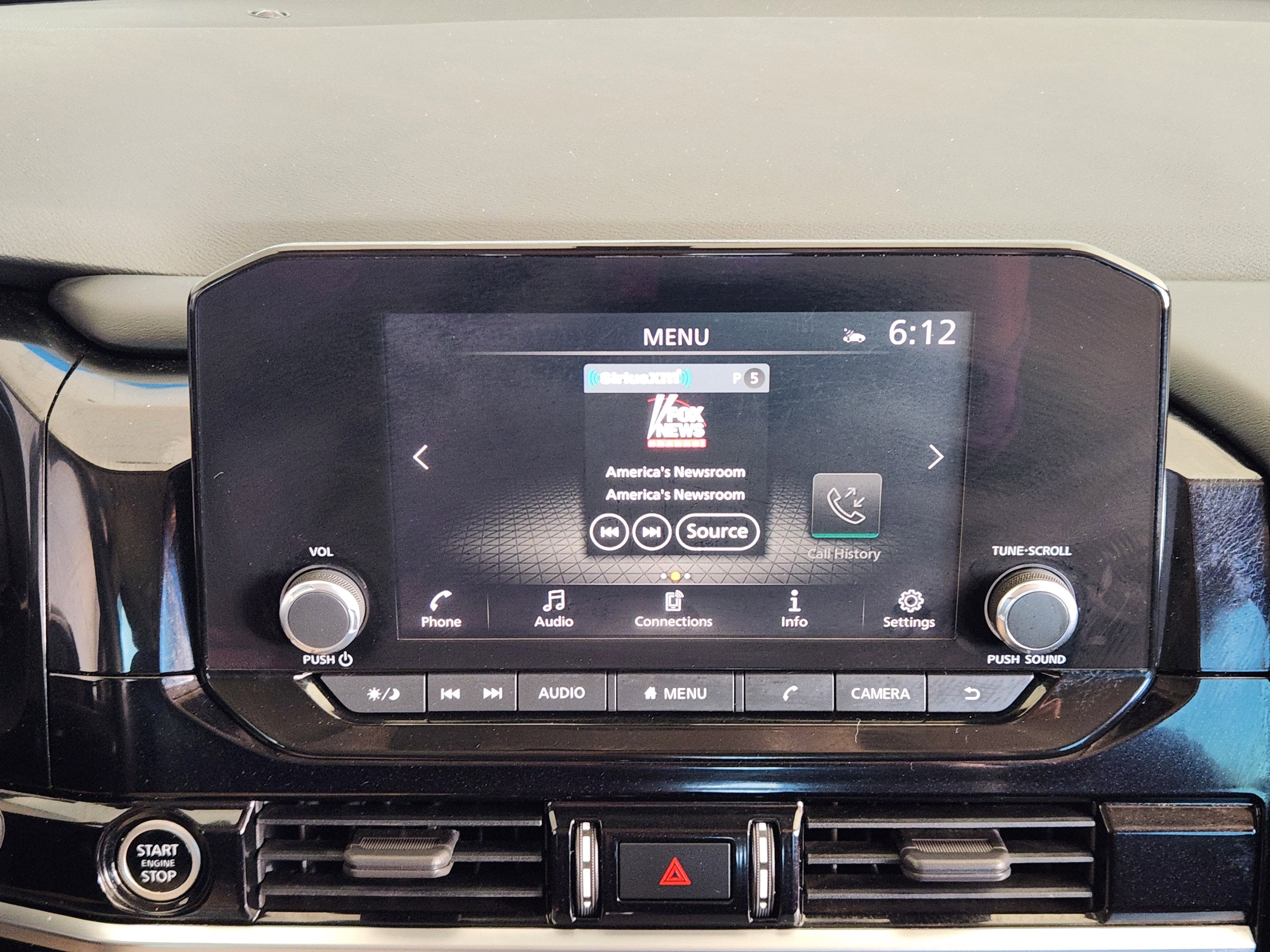 2022 Nissan Pathfinder SV 2WD