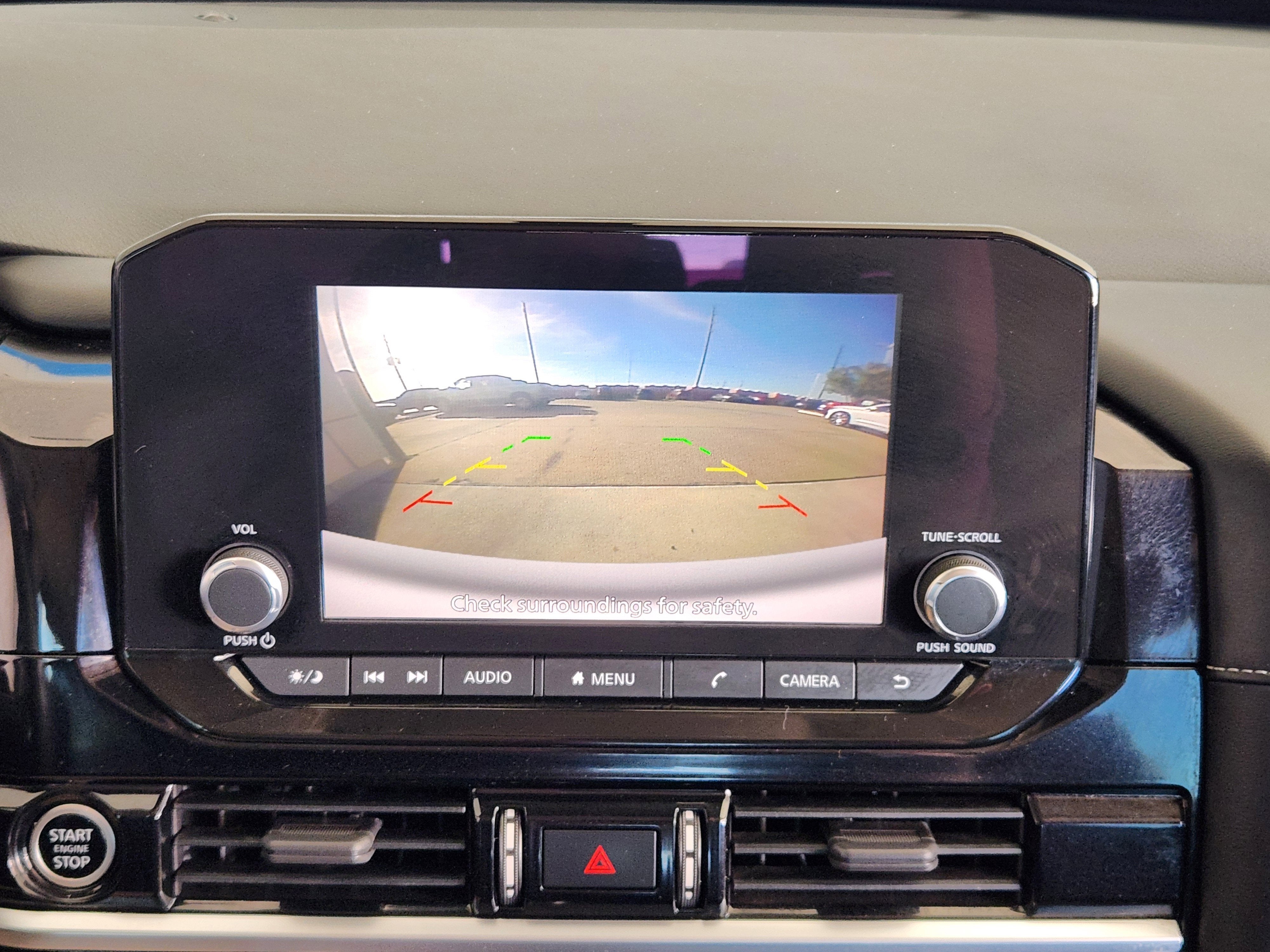 2022 Nissan Pathfinder SV 2WD