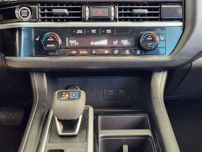 2022 Nissan Pathfinder SV 2WD