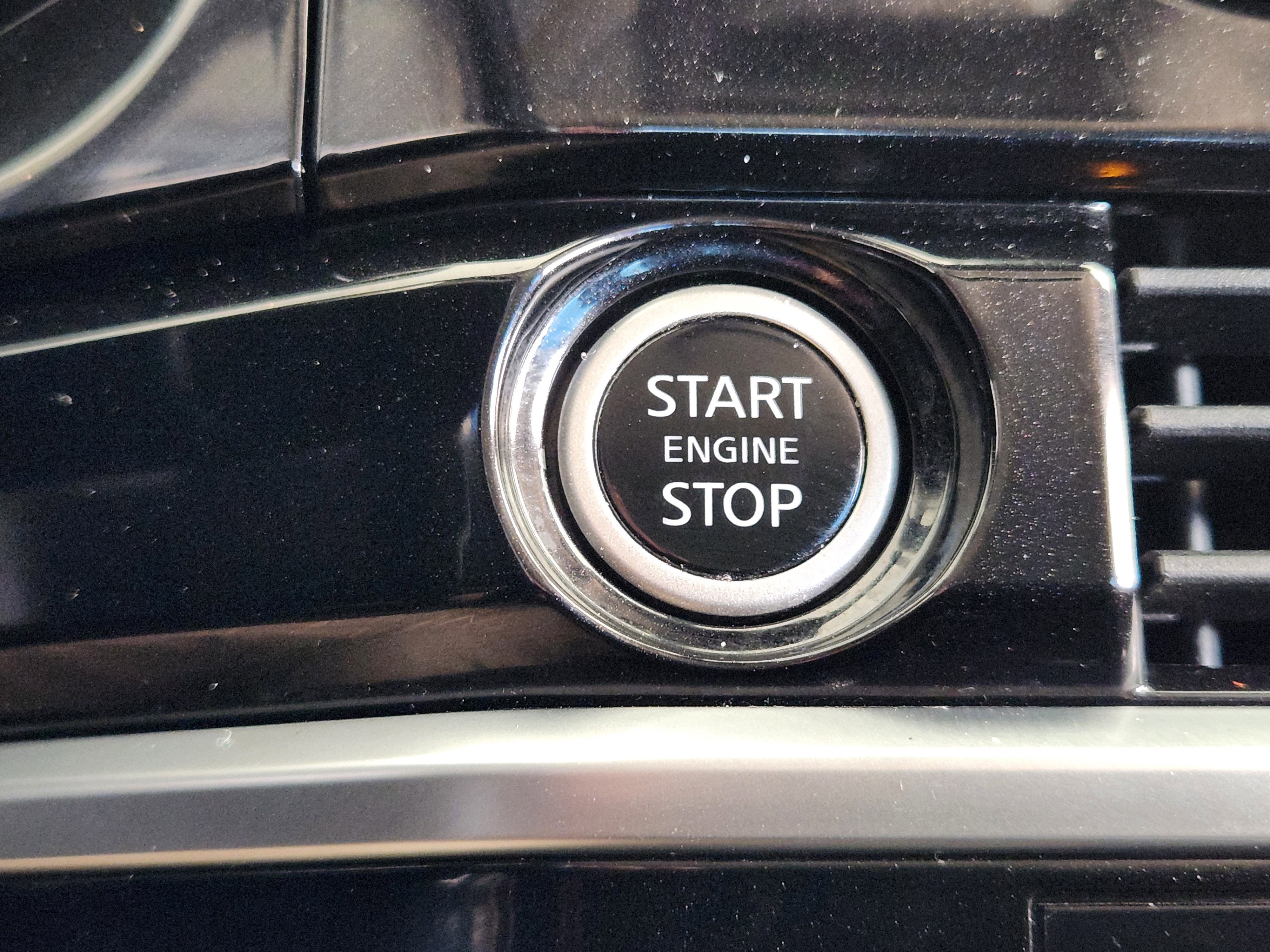 2022 Nissan Pathfinder SV 2WD