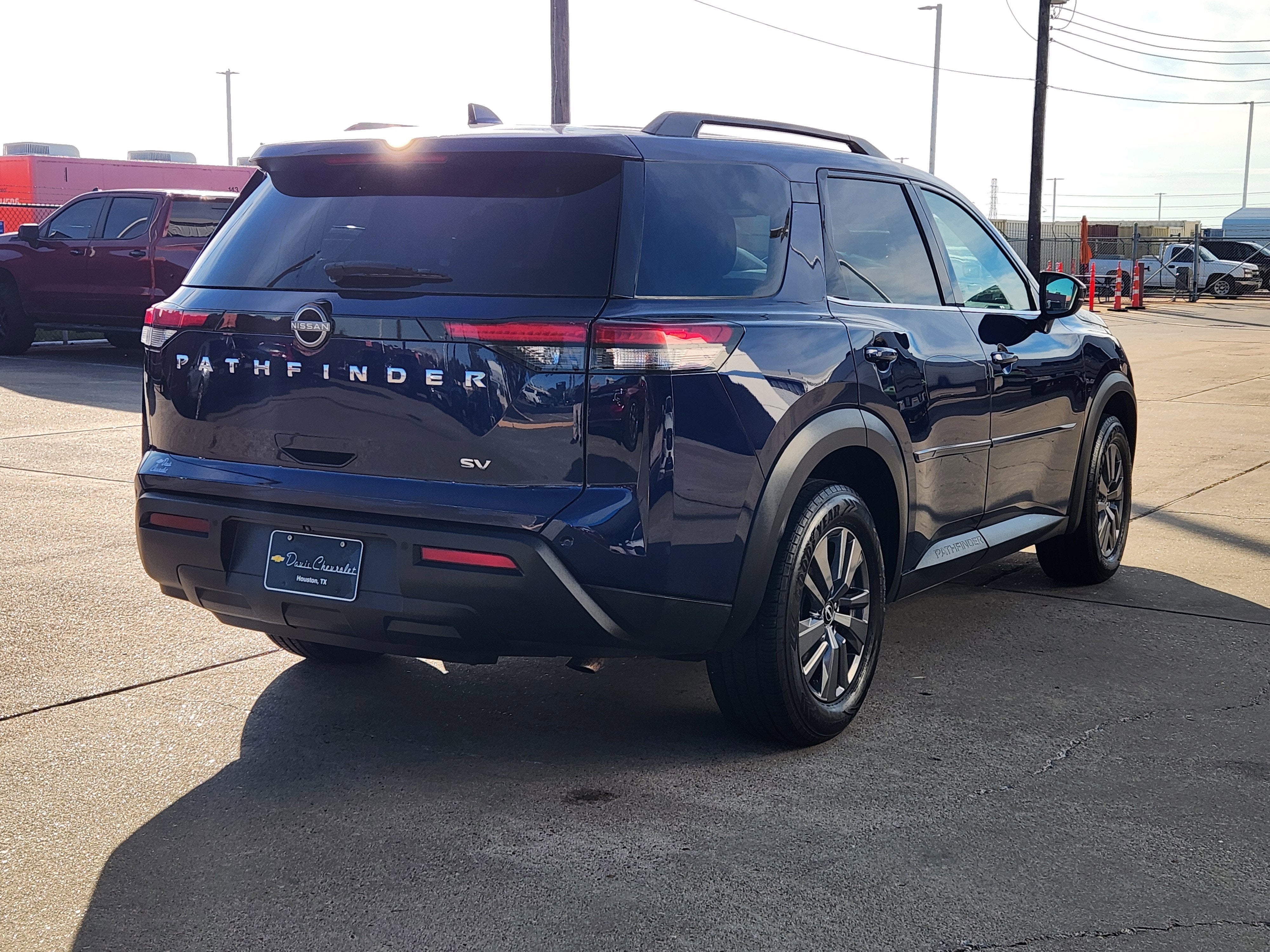 2022 Nissan Pathfinder SV 2WD