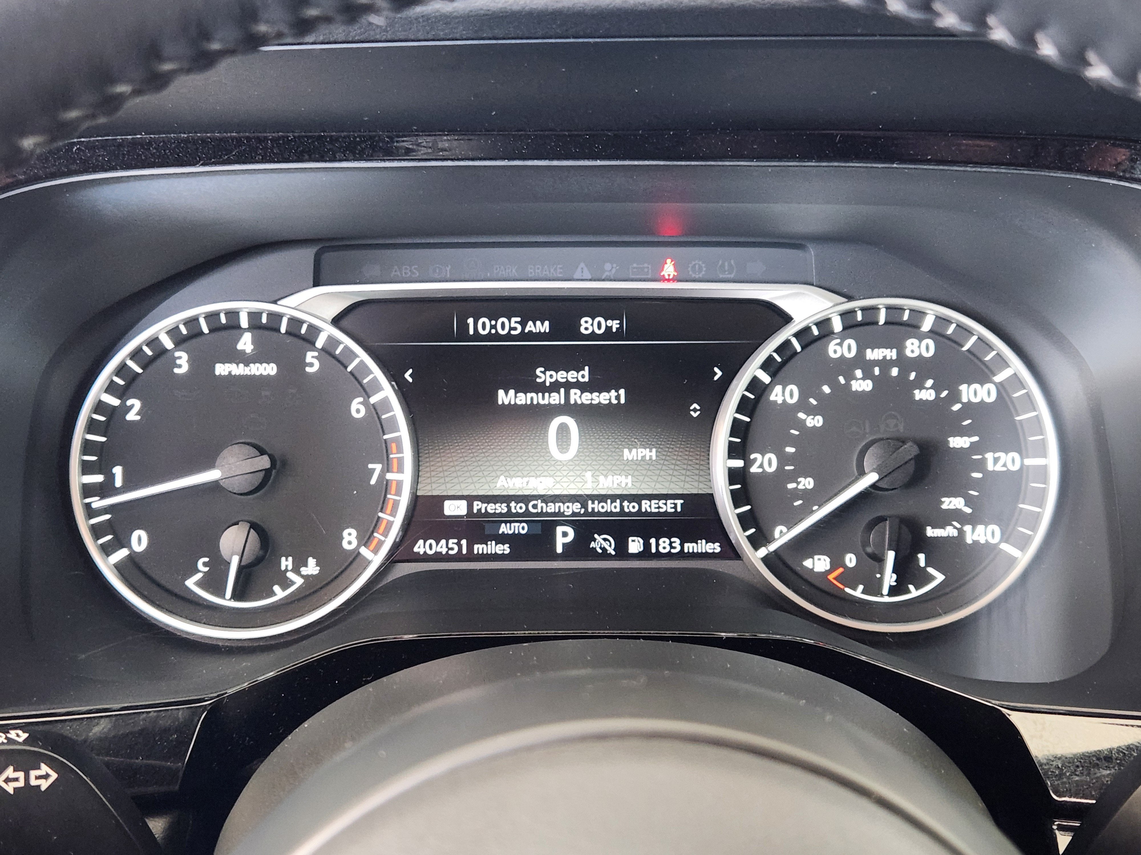 2025 Nissan Pathfinder SV