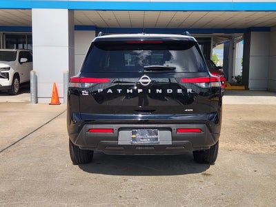 2025 Nissan Pathfinder SV