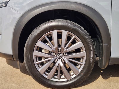 2023 Nissan Pathfinder SL FWD