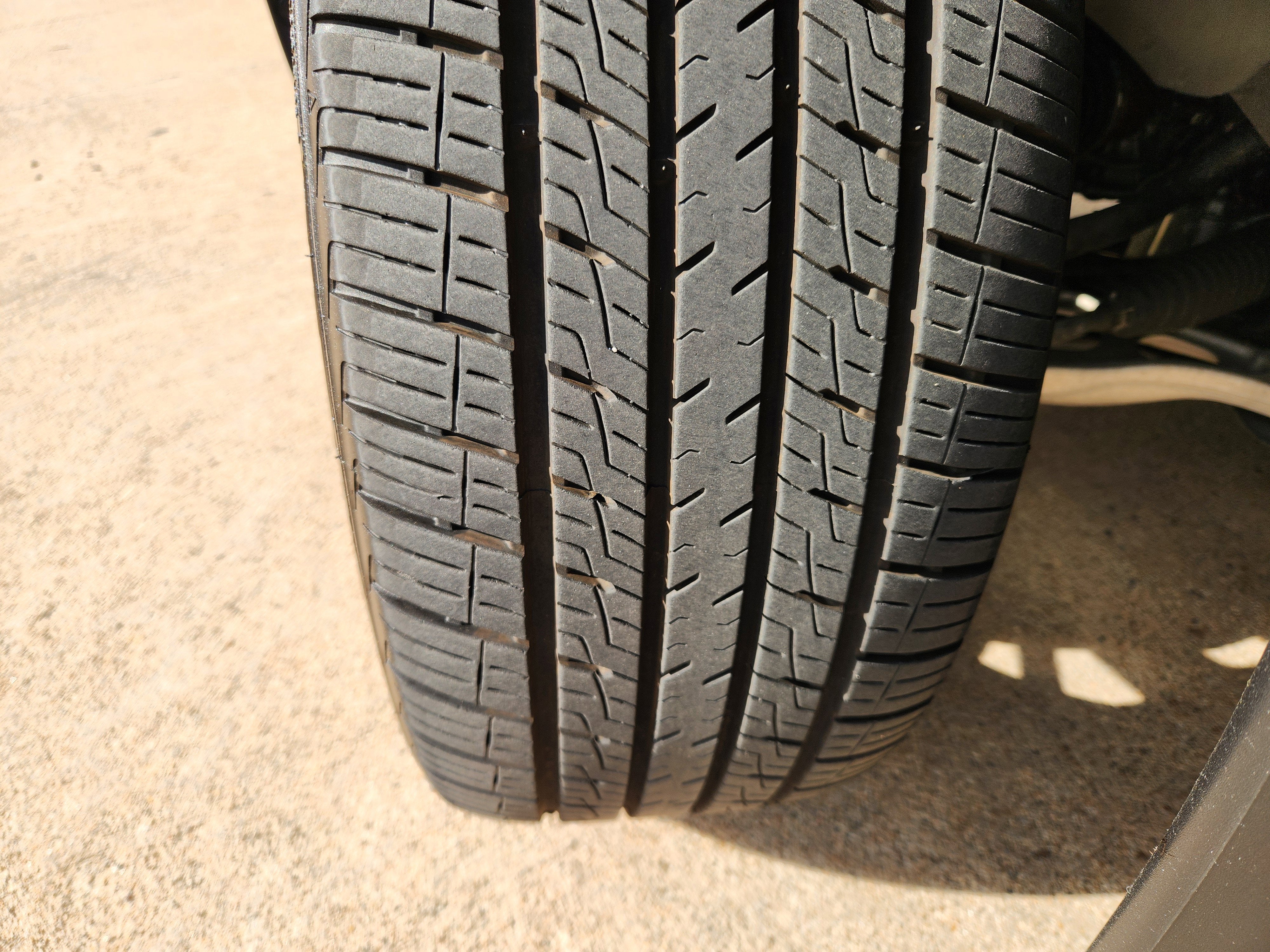 2023 Nissan Pathfinder SL FWD