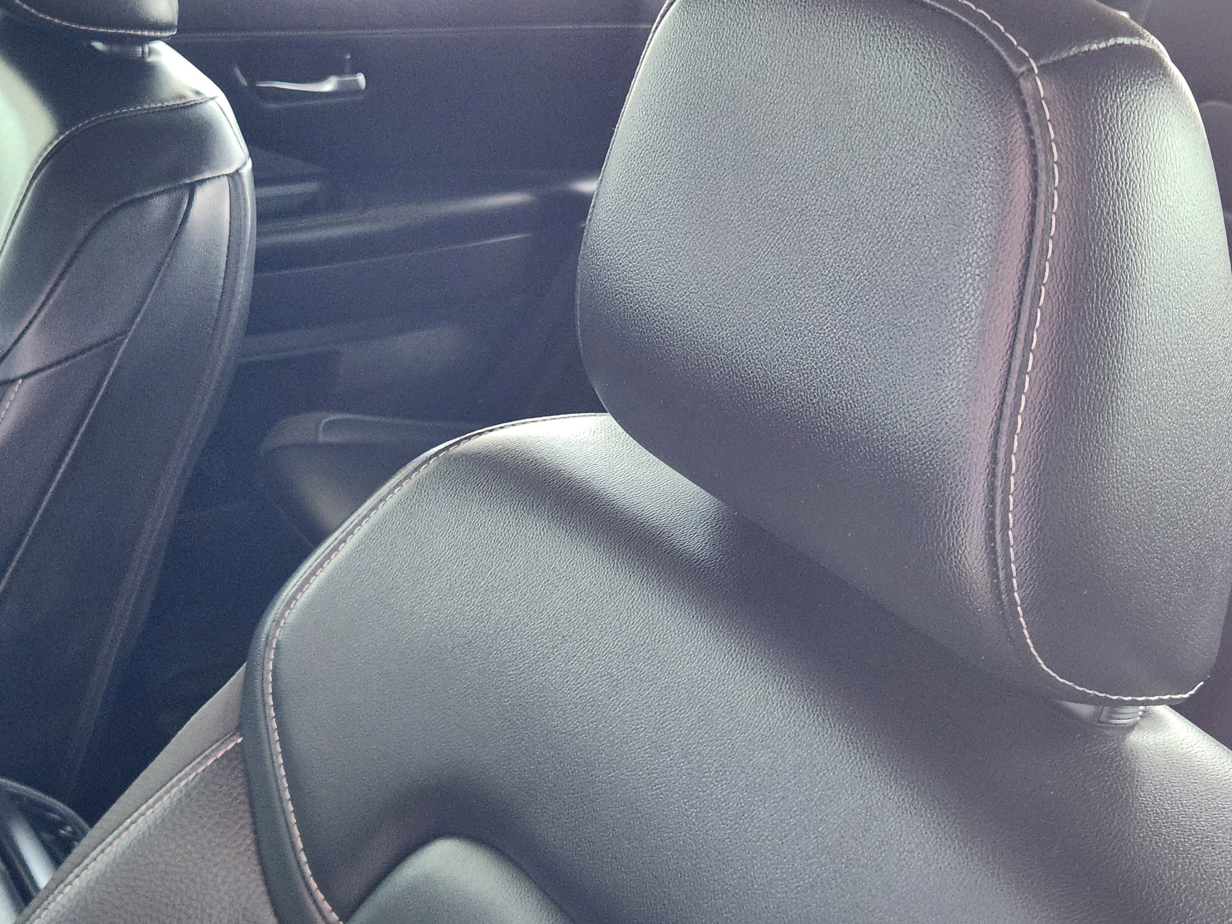 2023 Nissan Pathfinder SL FWD