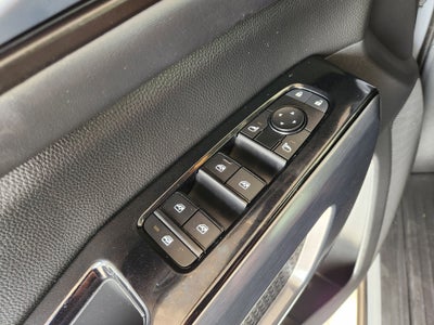 2023 Nissan Pathfinder SL FWD