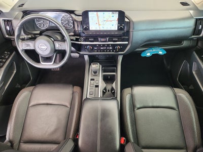 2023 Nissan Pathfinder SL FWD
