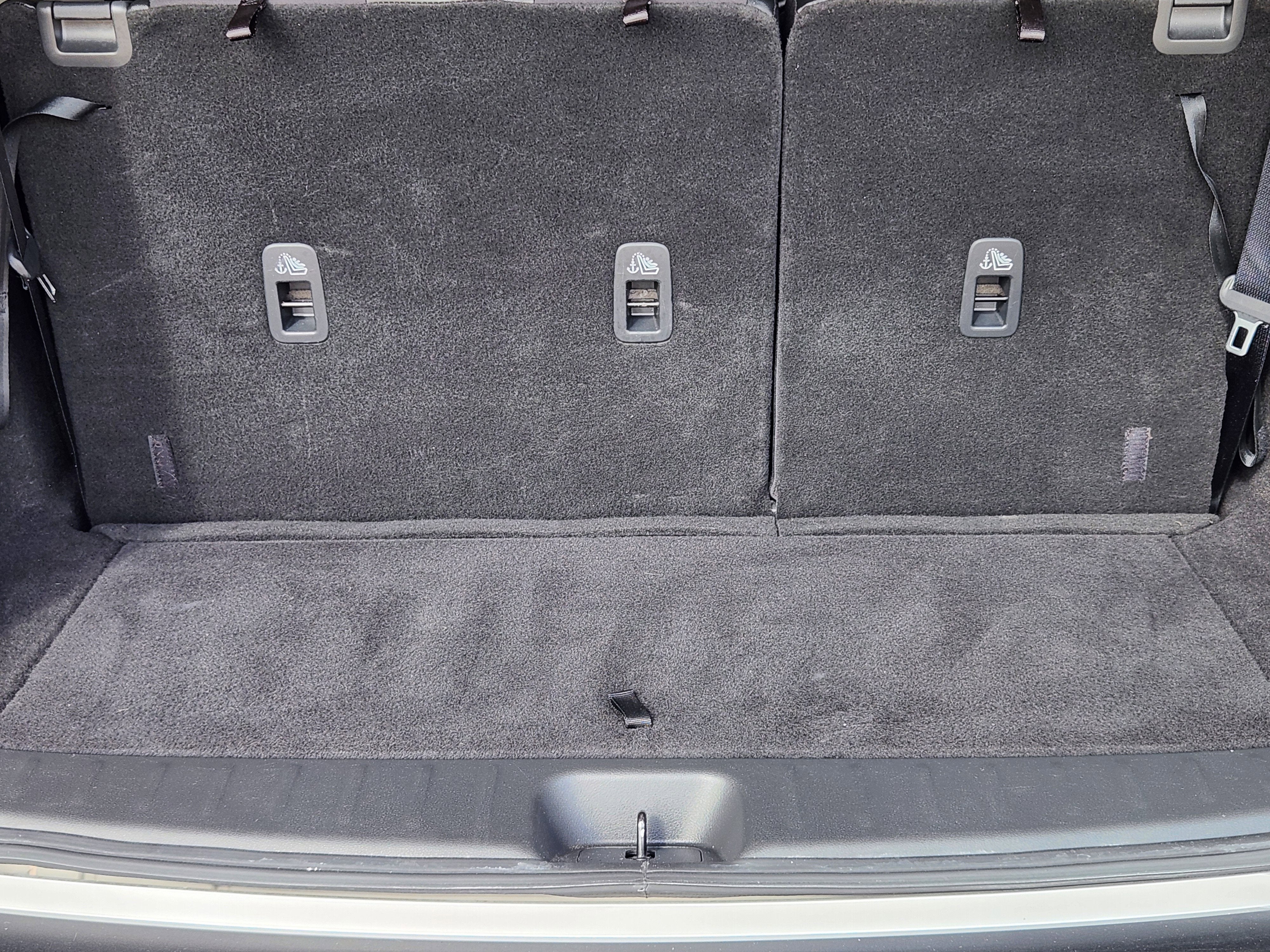 2023 Nissan Pathfinder SL FWD