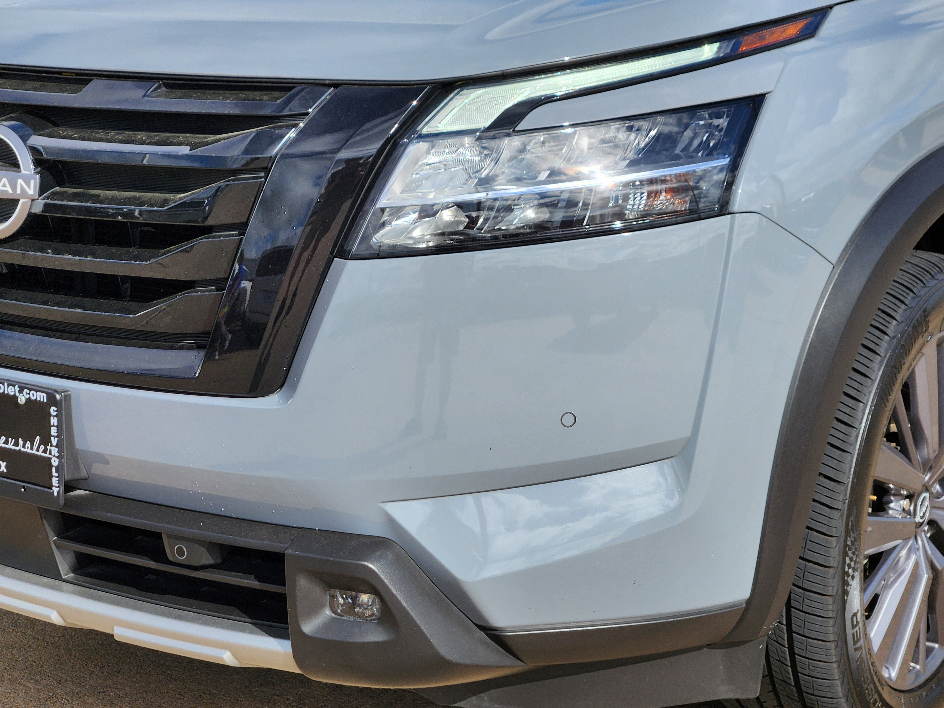 2023 Nissan Pathfinder SL FWD