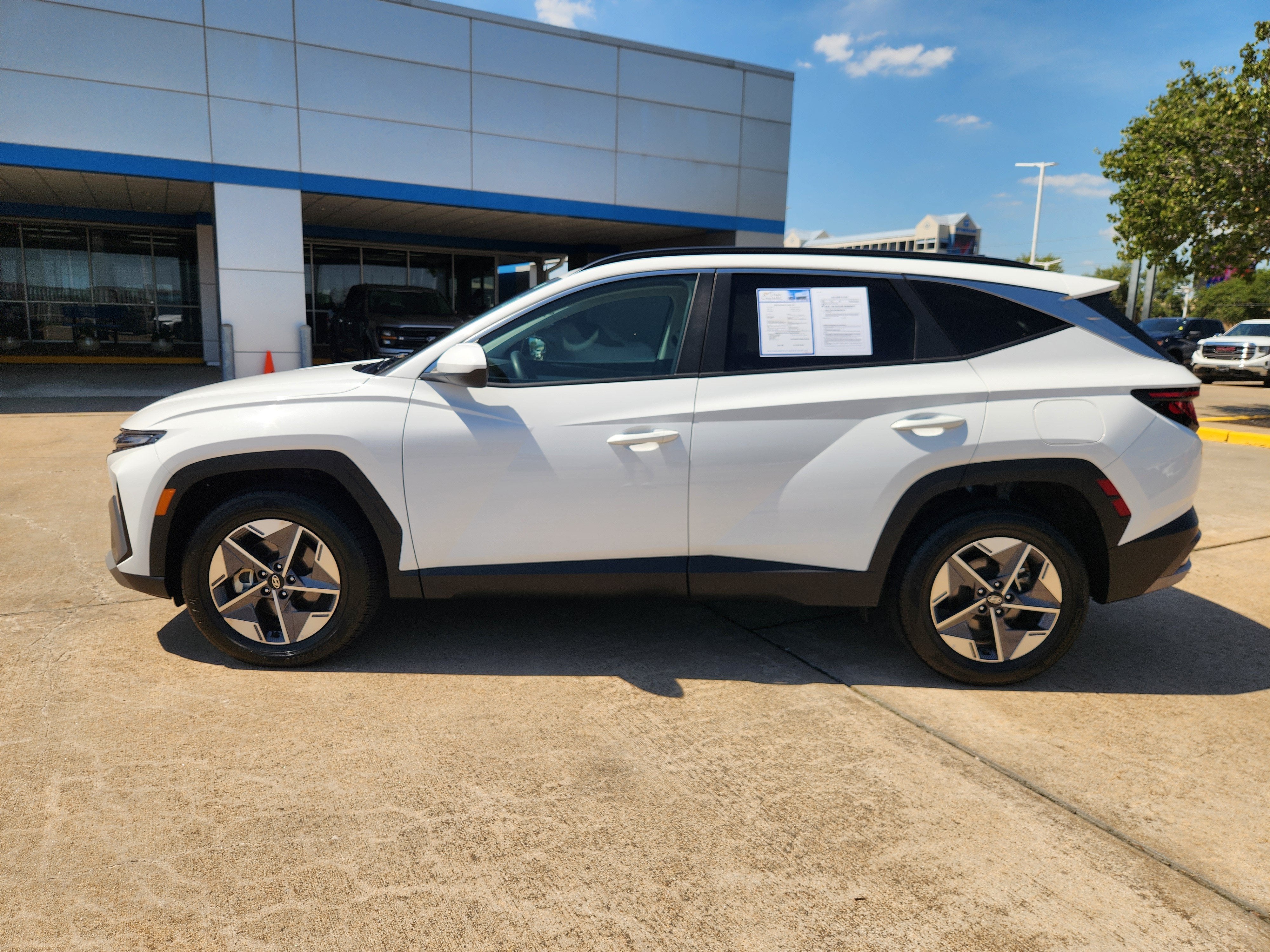 2025 Hyundai Tucson SEL - Photo 4