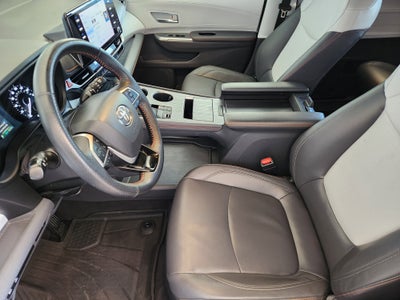 2022 Toyota Sienna XSE
