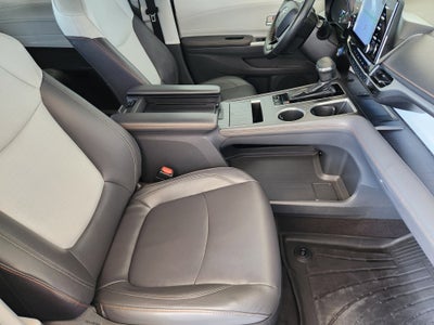 2022 Toyota Sienna XSE