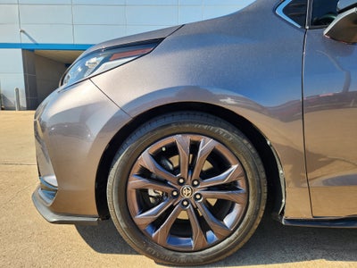 2022 Toyota Sienna XSE