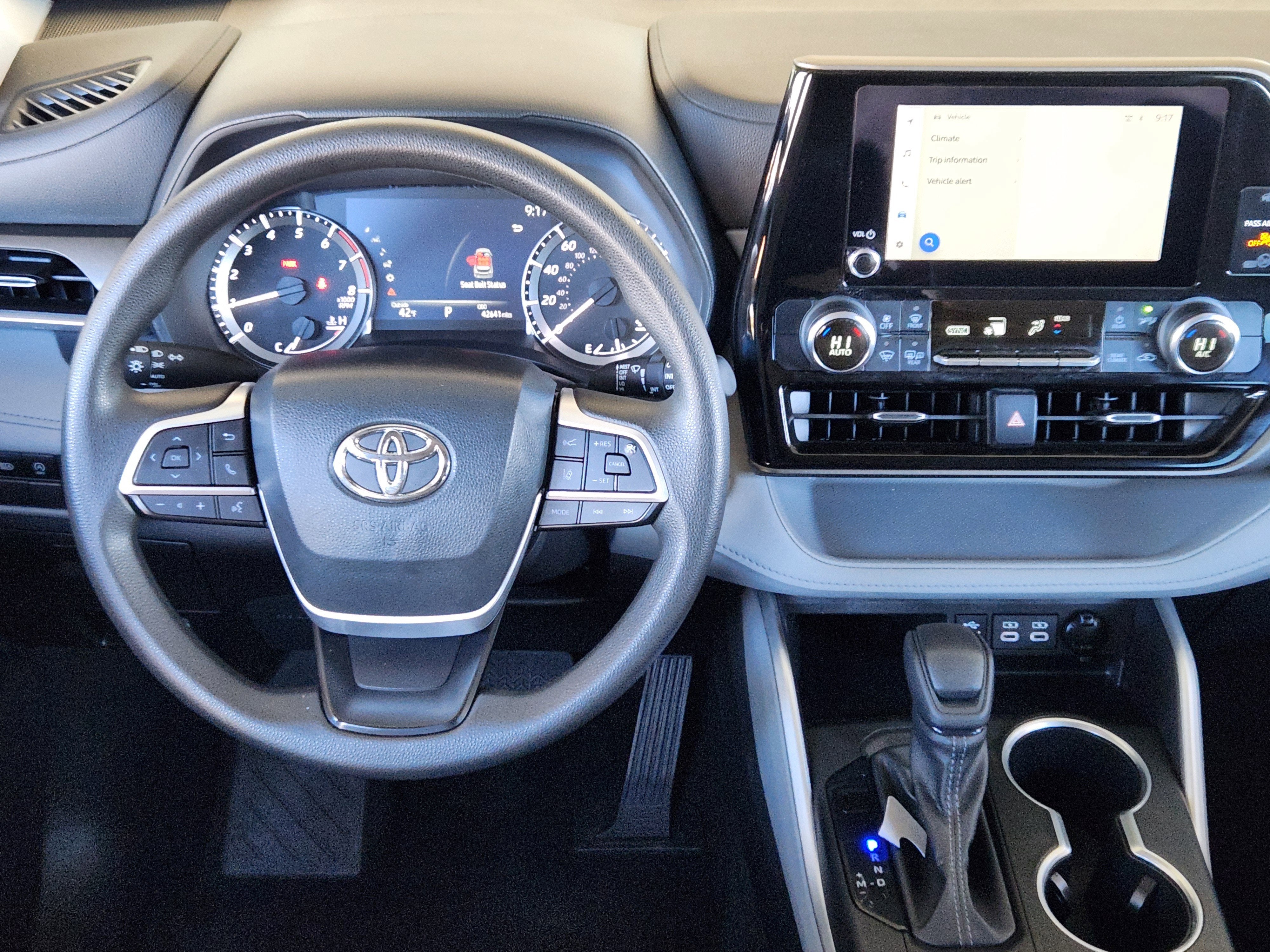 2023 Toyota Highlander L
