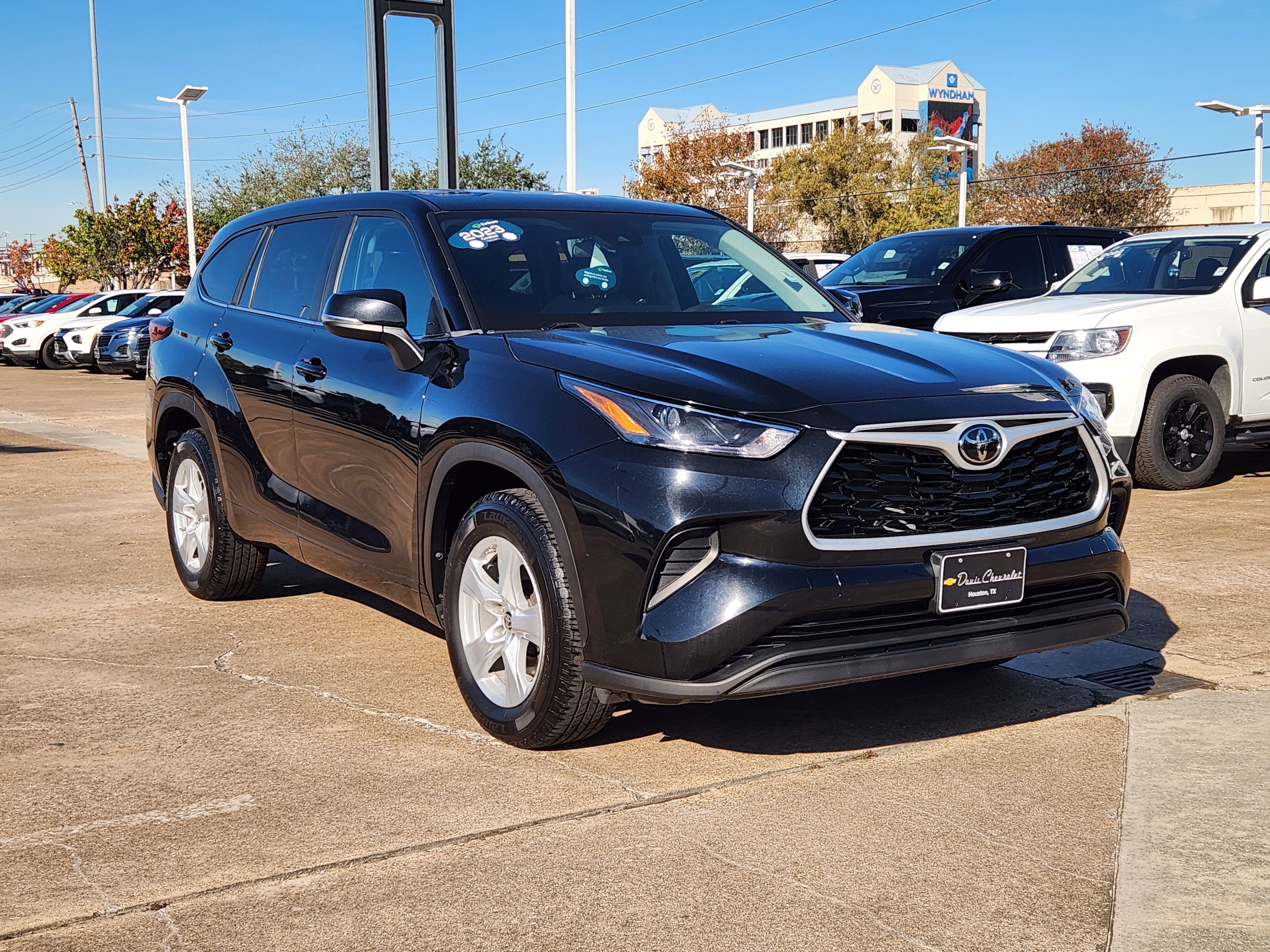 2023 Toyota Highlander L