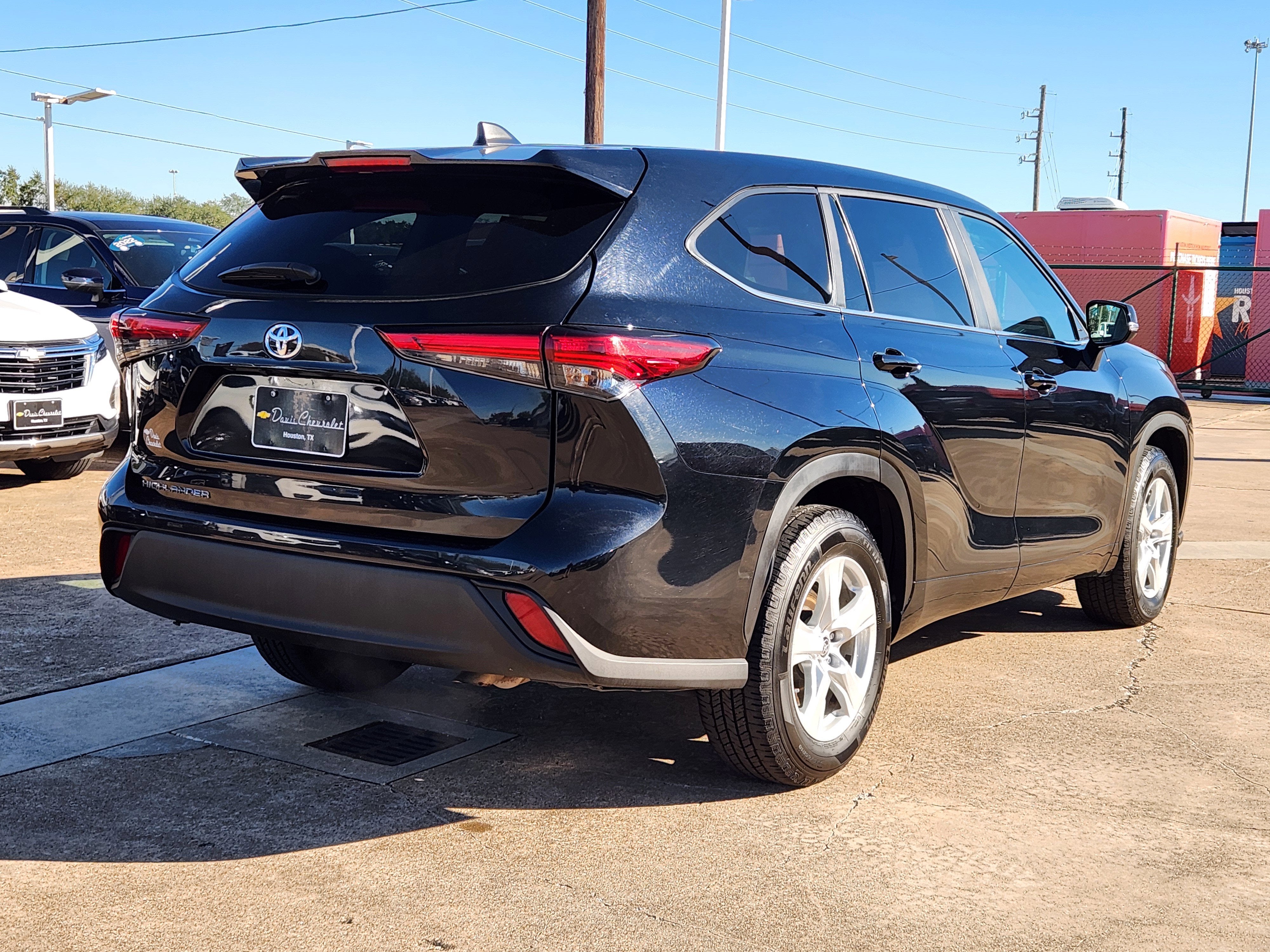 2023 Toyota Highlander L