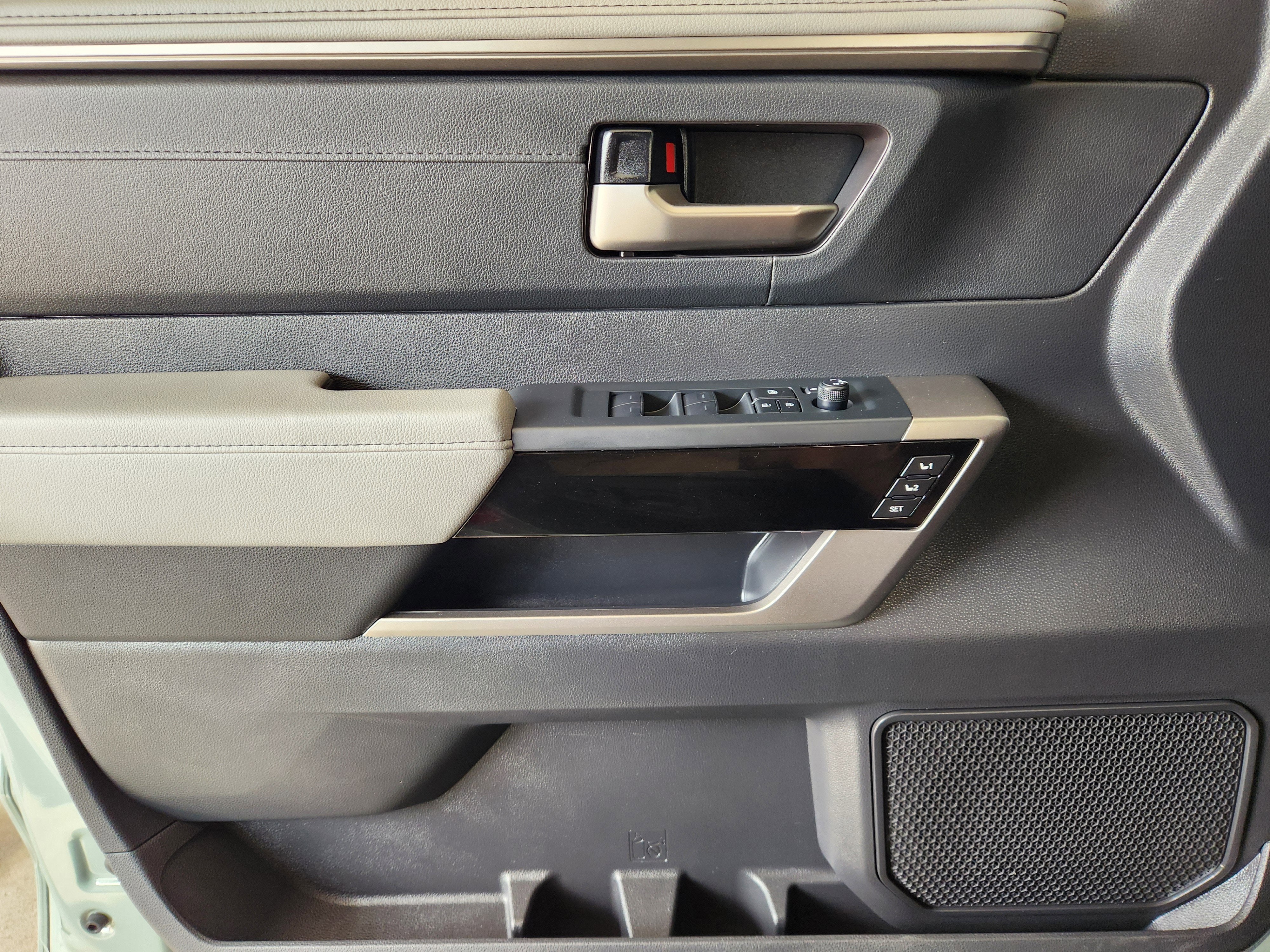 2026 Toyota Tundra Limited CrewMax 5.5' Bed