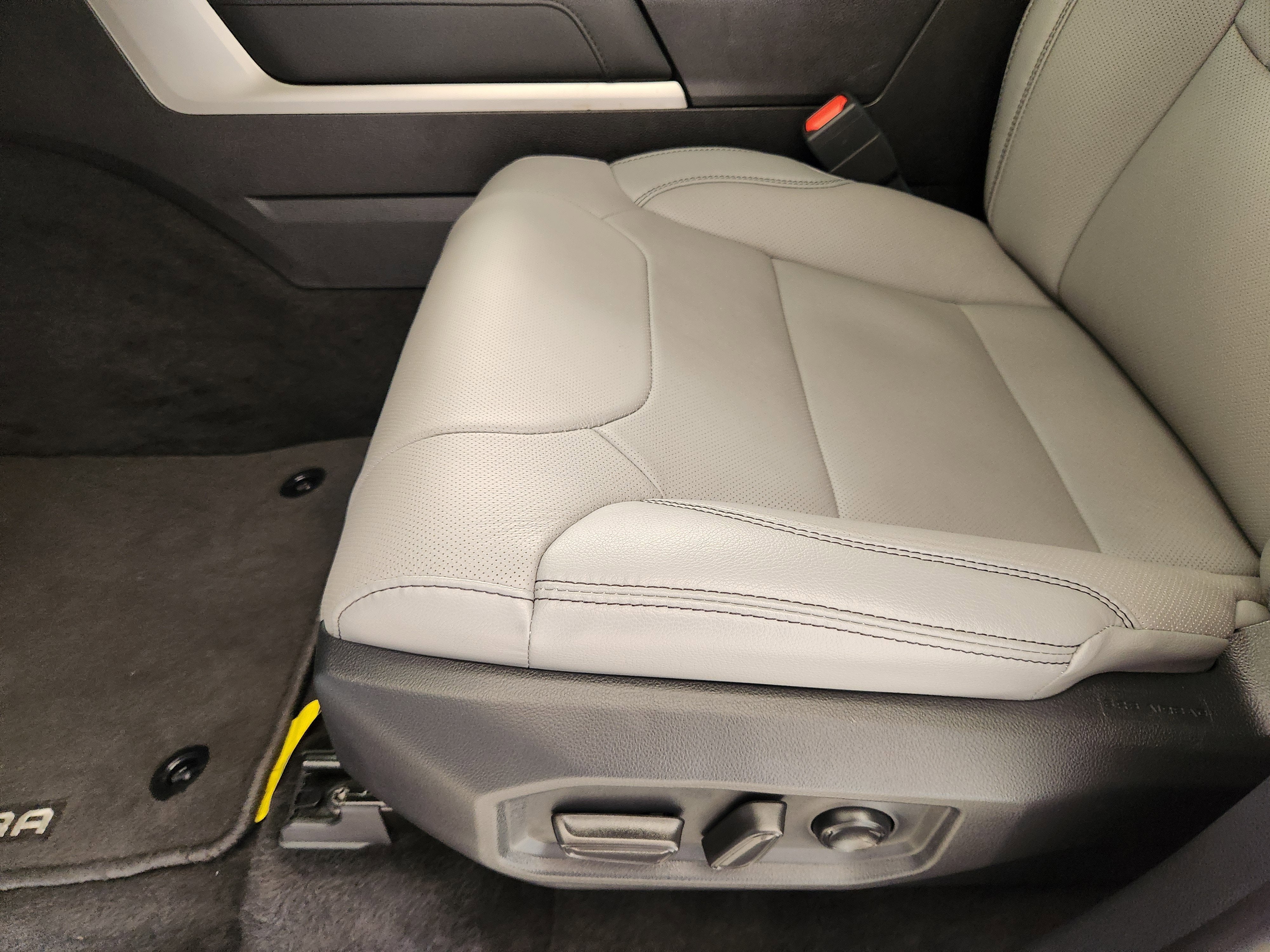 2026 Toyota Tundra Limited CrewMax 5.5' Bed