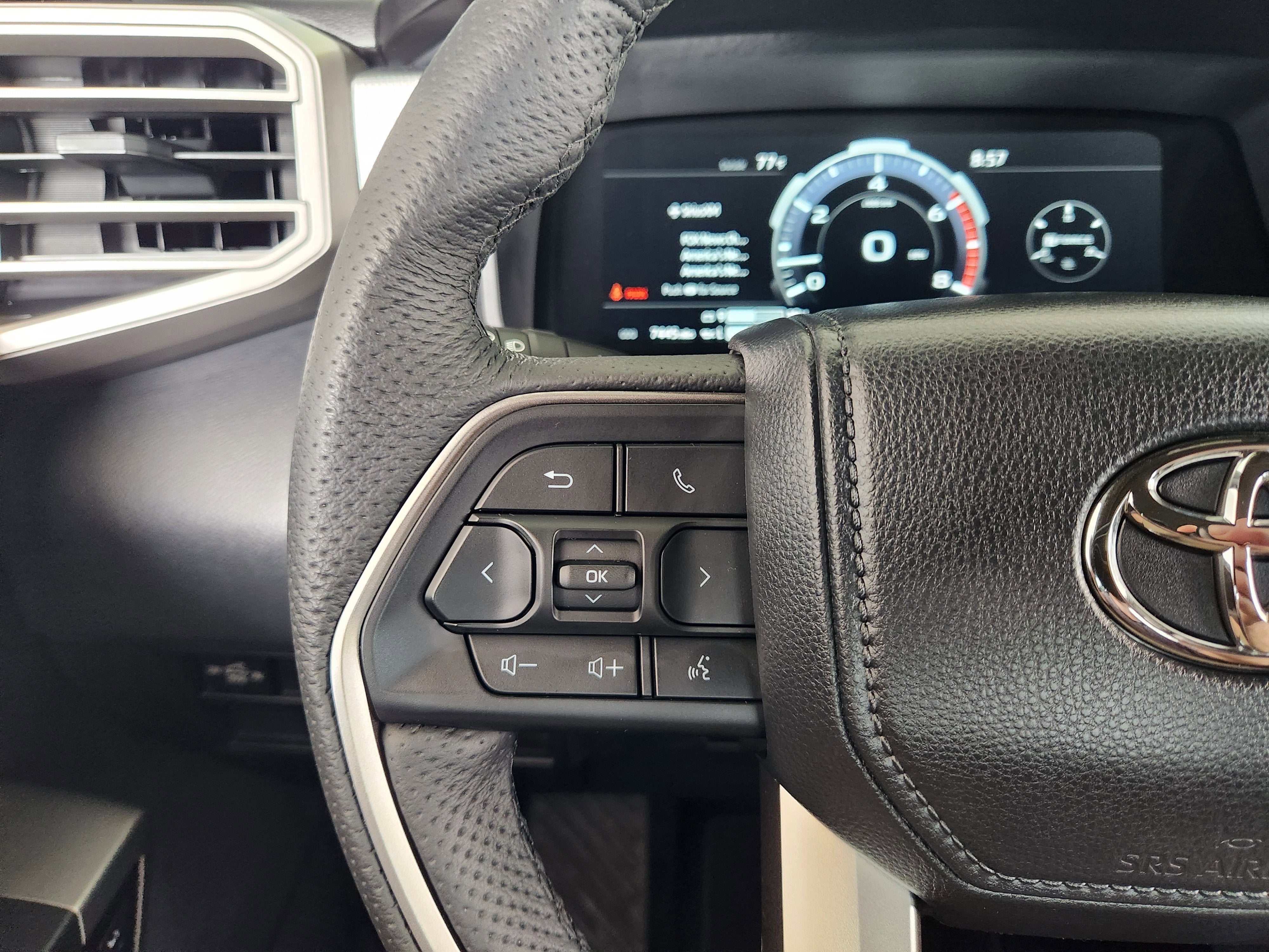 2026 Toyota Tundra Limited CrewMax 5.5' Bed