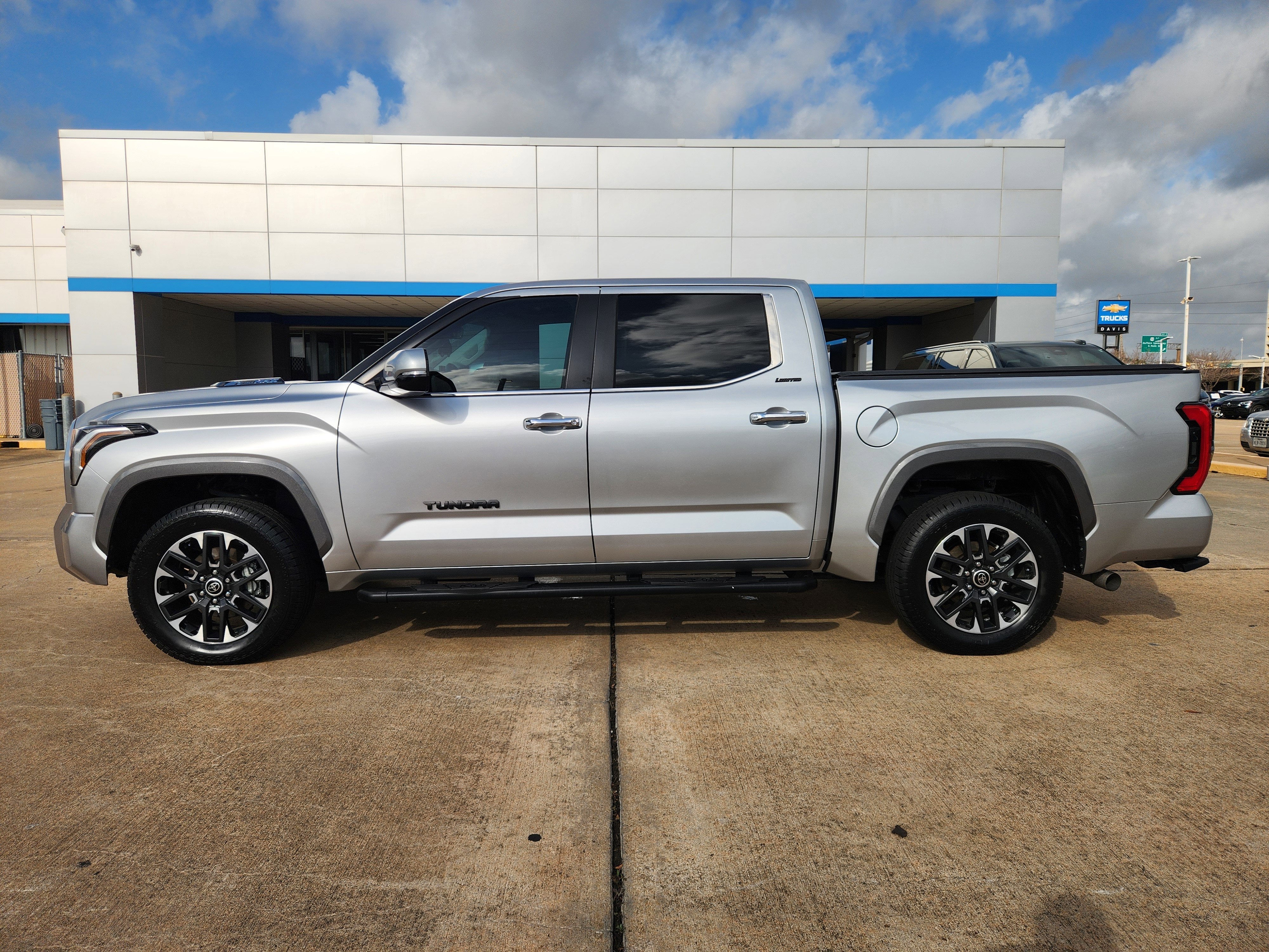 2024 Toyota Tundra Hybrid Limited 4WD