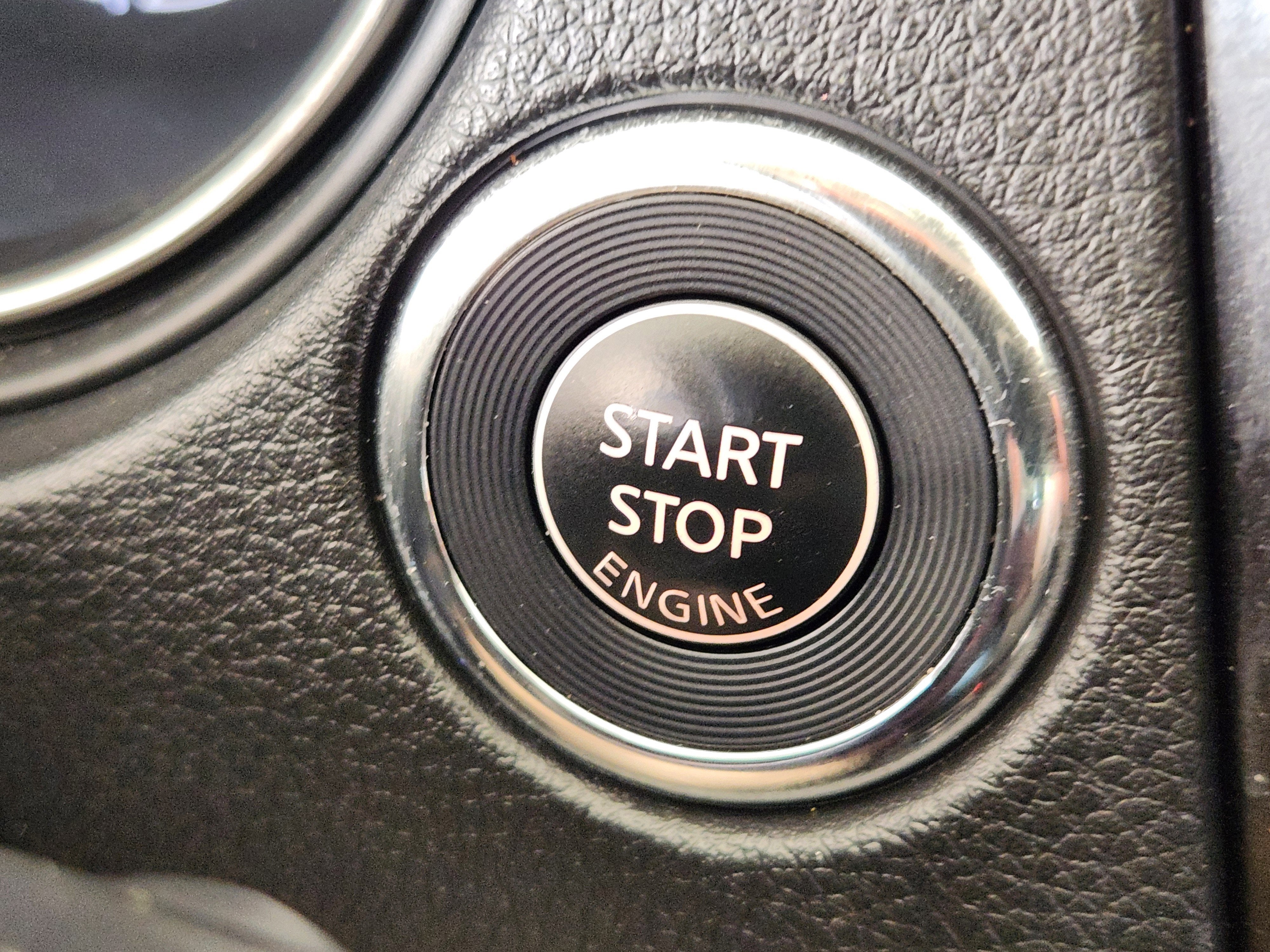 2022 Nissan Rogue Sport SL AWD Xtronic CVT