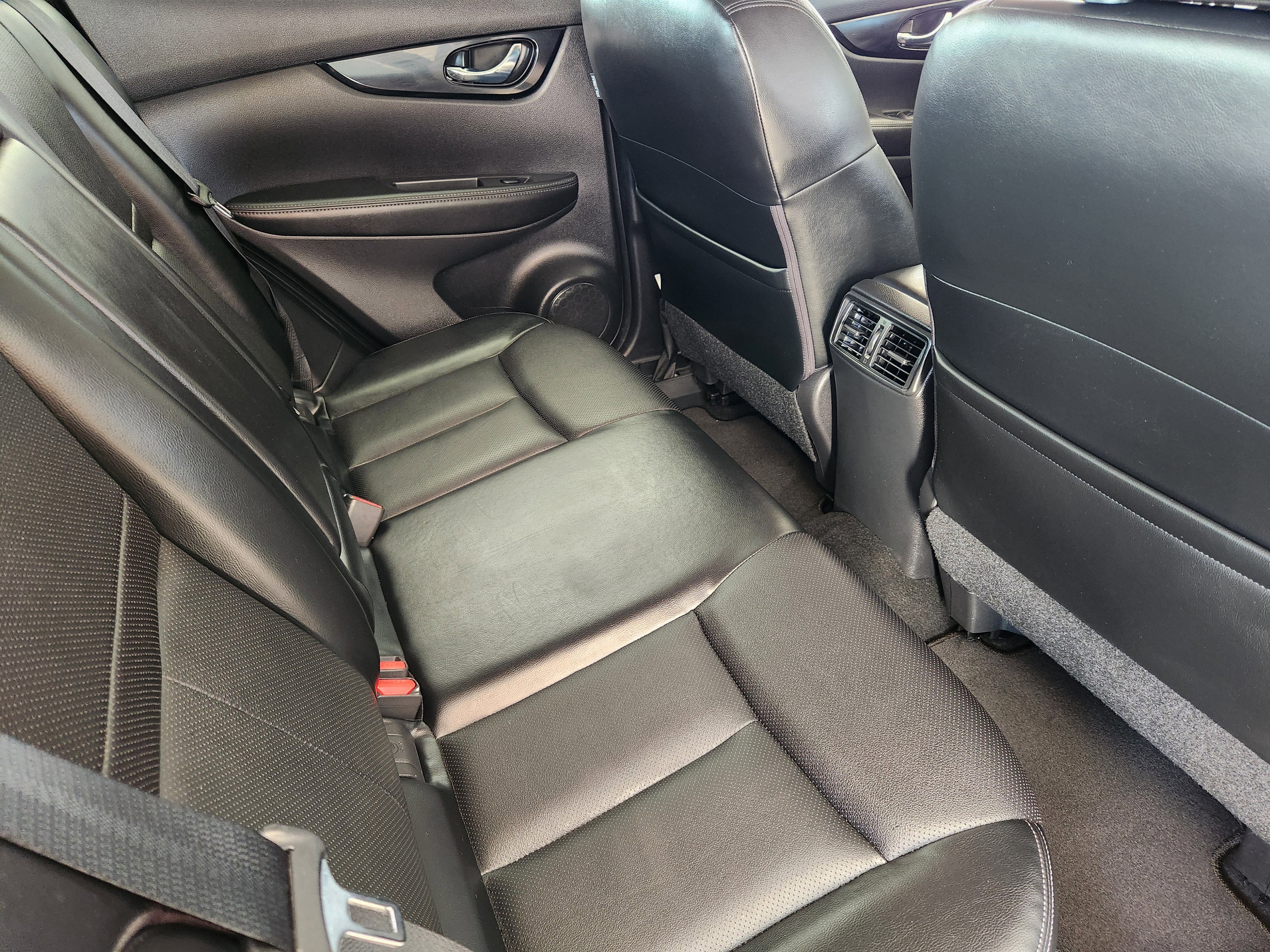 2022 Nissan Rogue Sport SL AWD Xtronic CVT