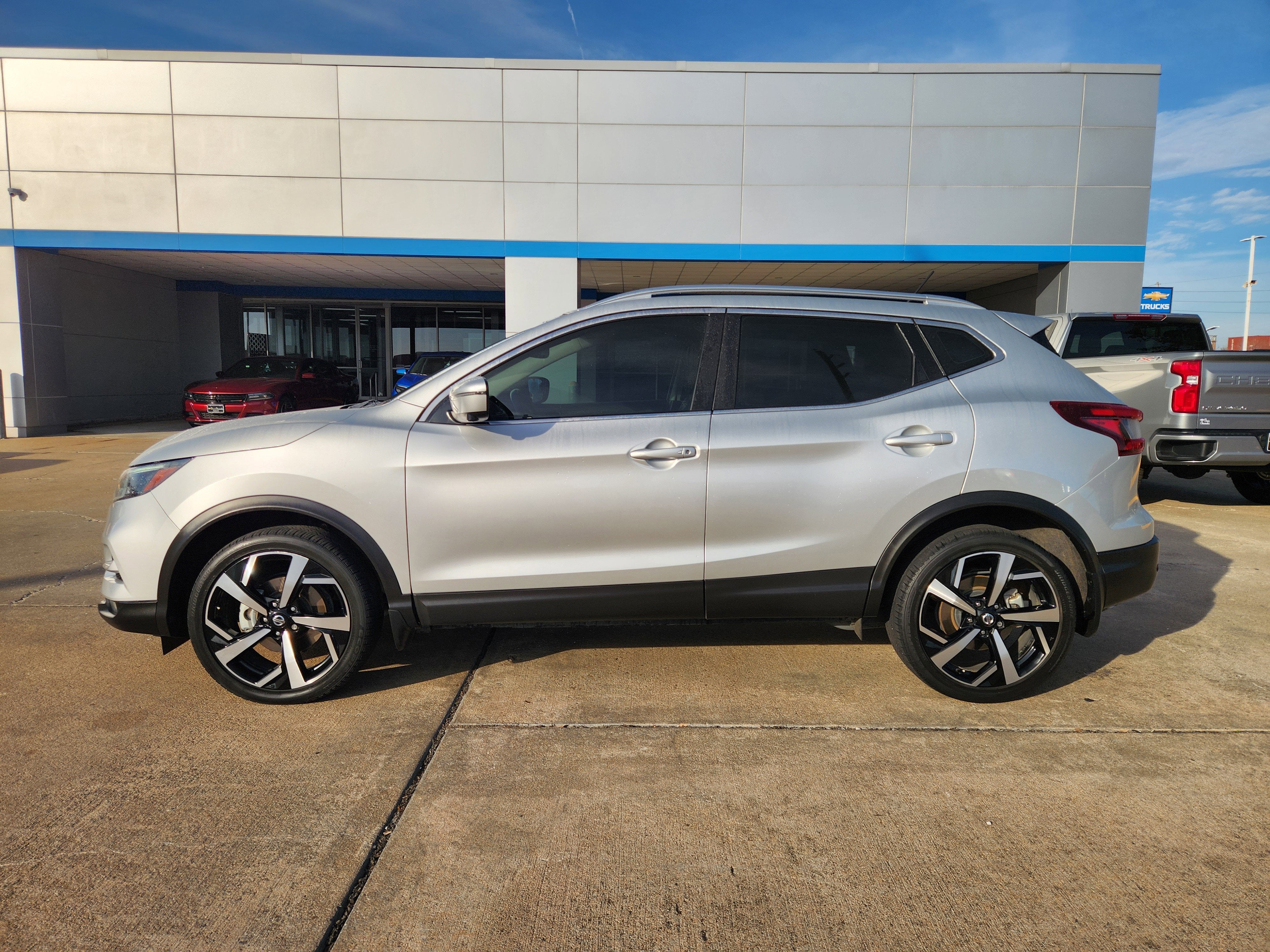 2022 Nissan Rogue Sport SL AWD Xtronic CVT