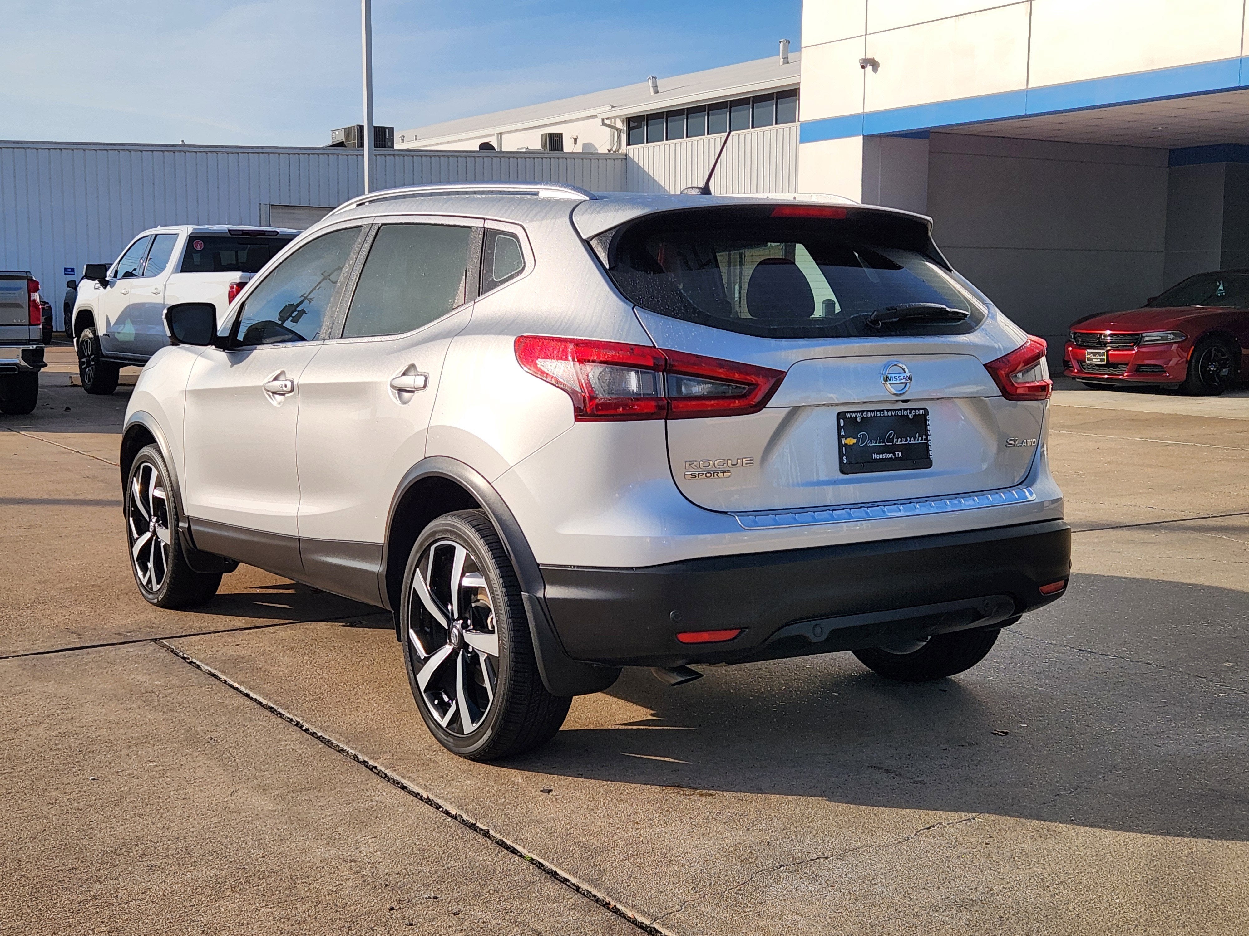 2022 Nissan Rogue Sport SL AWD Xtronic CVT