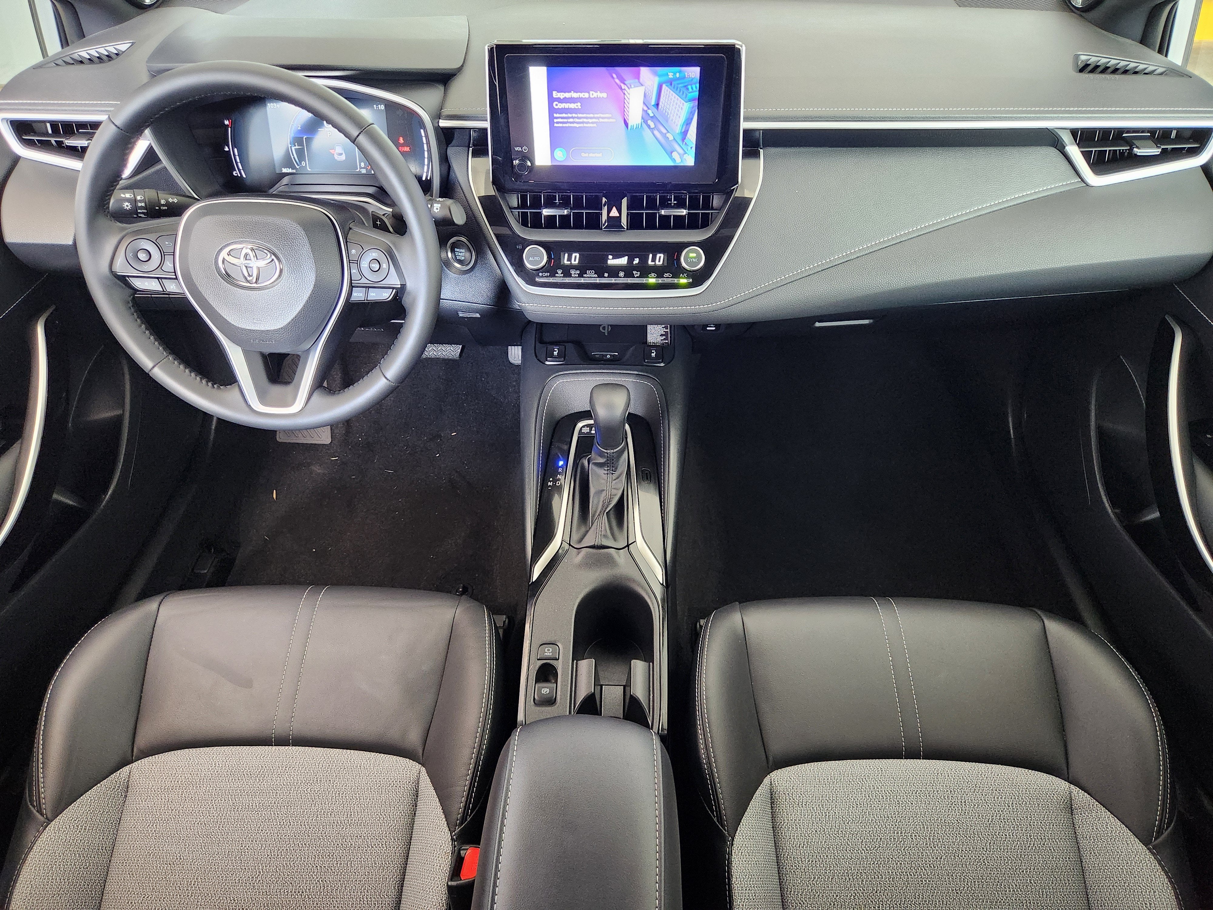 2025 Toyota Corolla Hatchback XSE