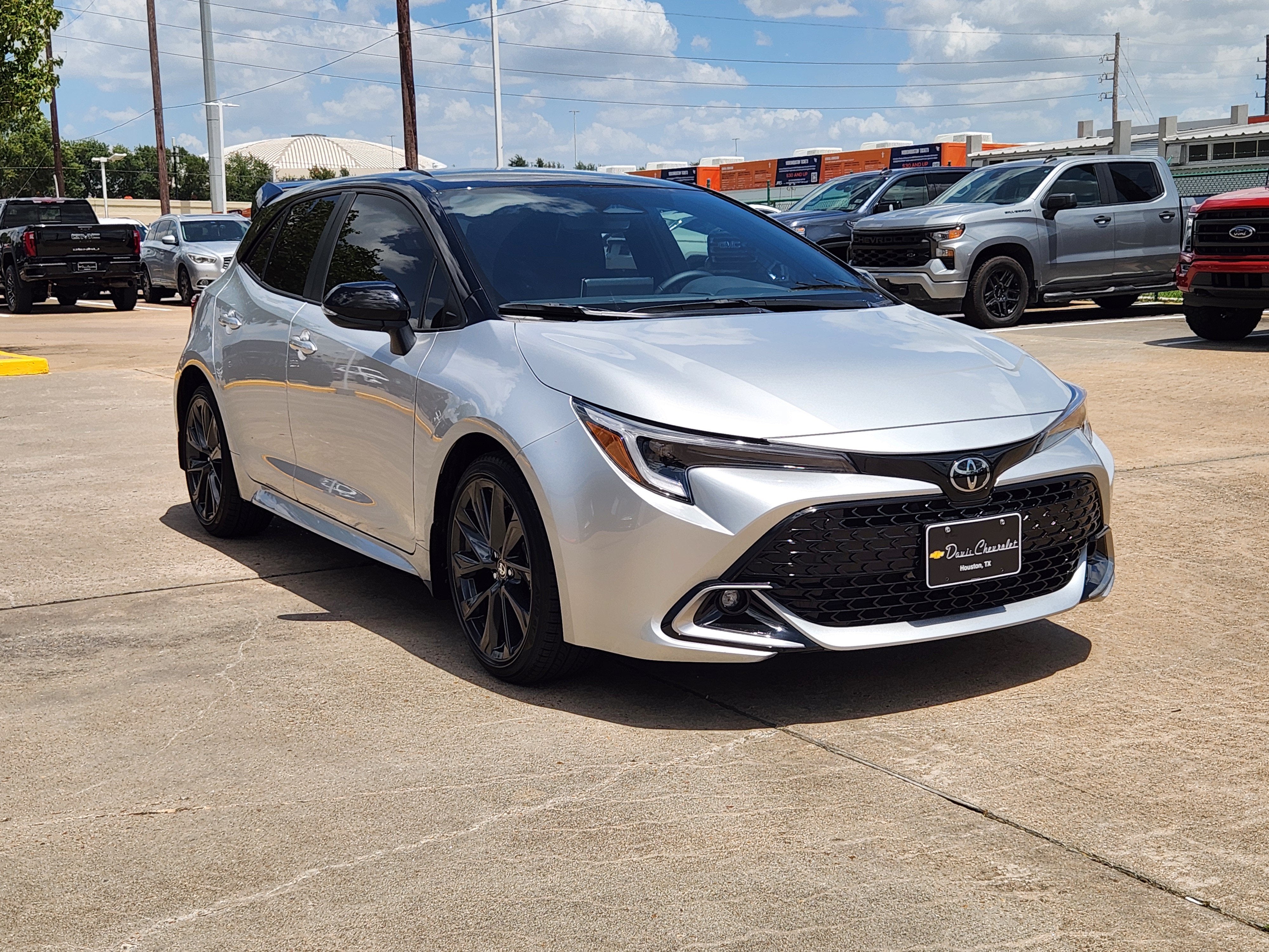 2025 Toyota Corolla Hatchback XSE
