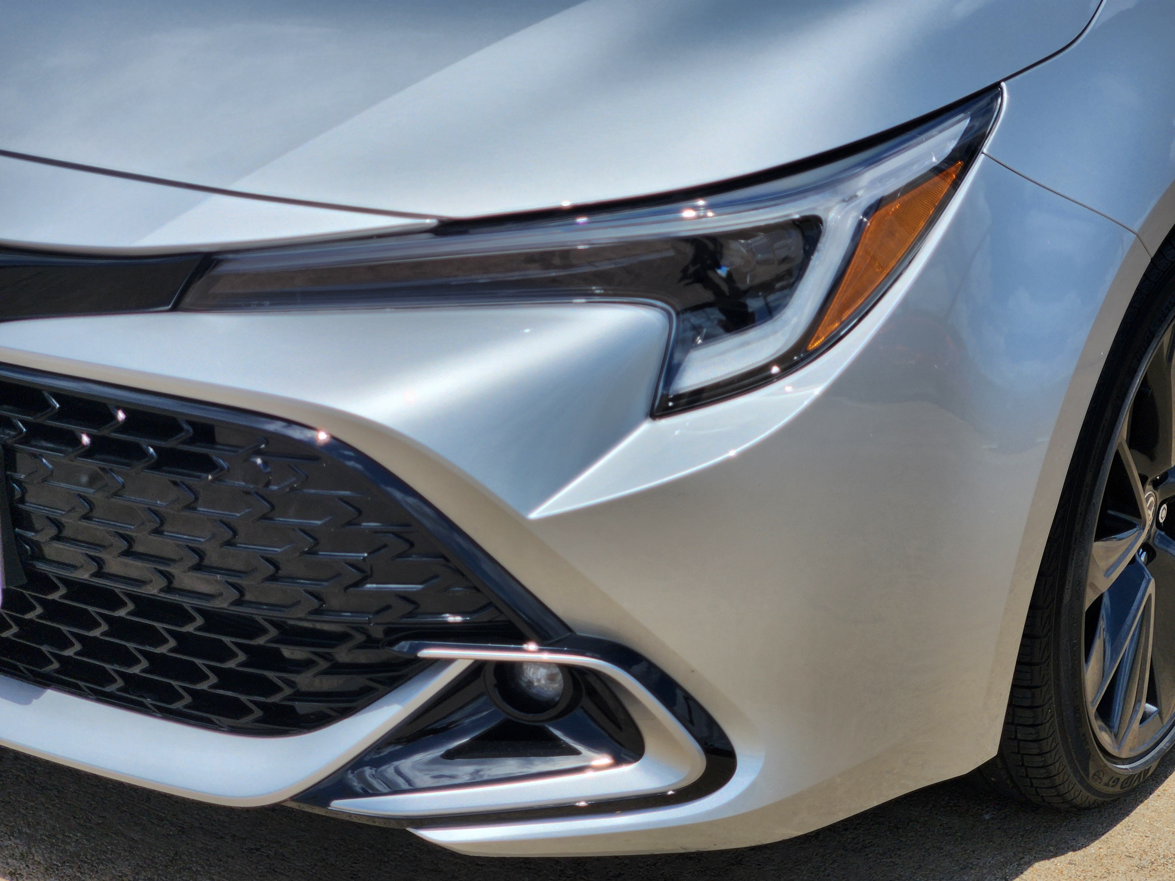 2025 Toyota Corolla Hatchback XSE