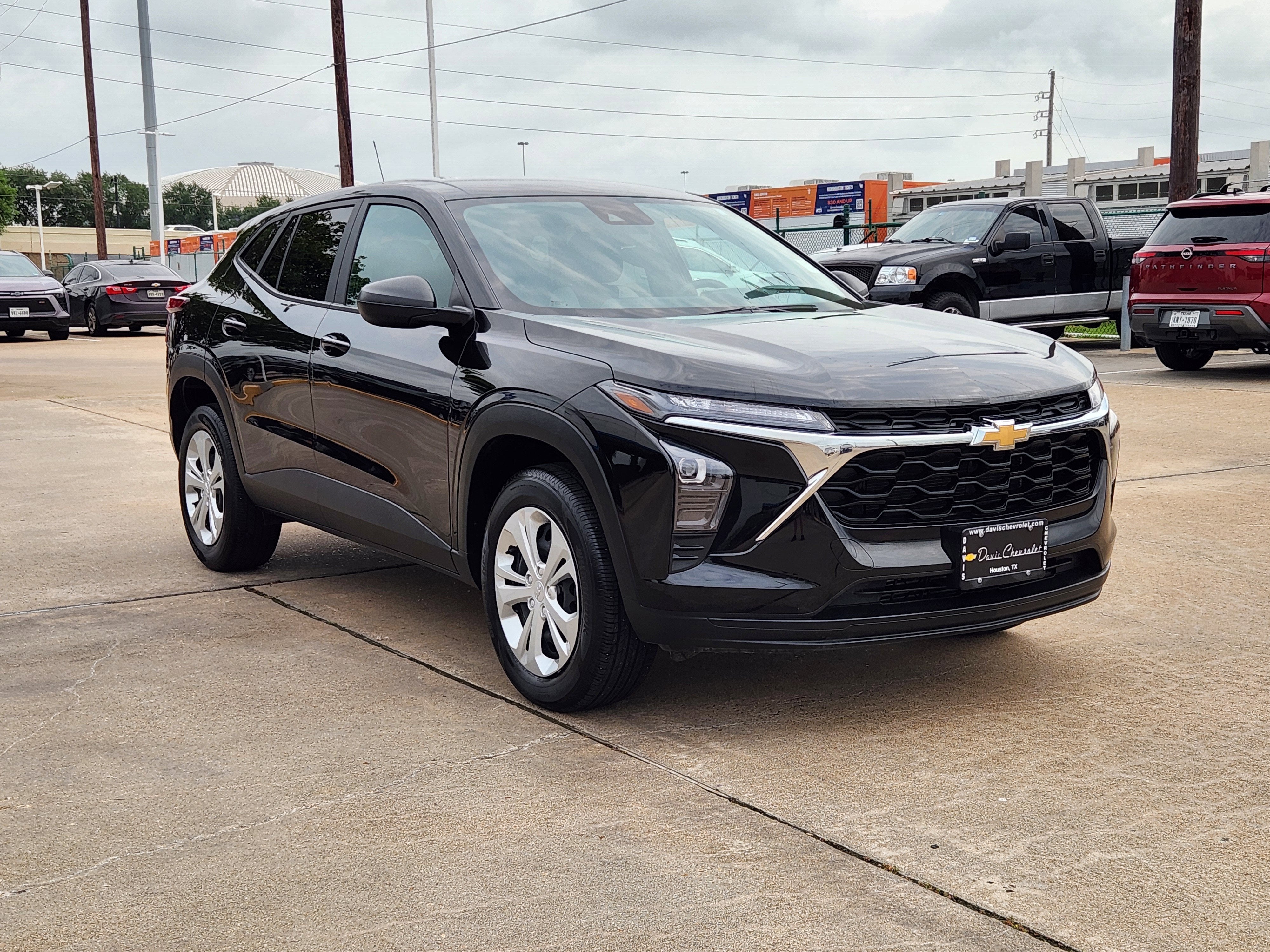 2025 Chevrolet Trax LS