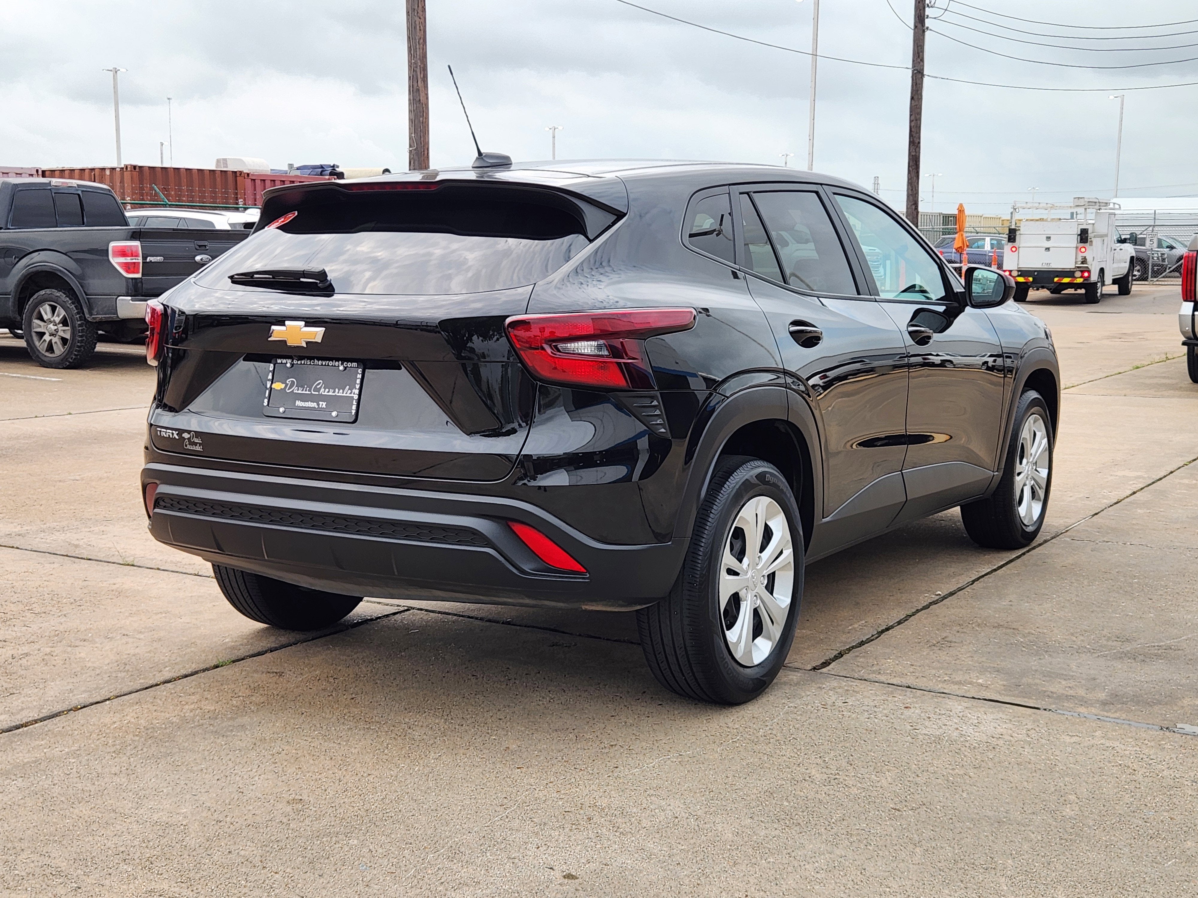 2025 Chevrolet Trax LS