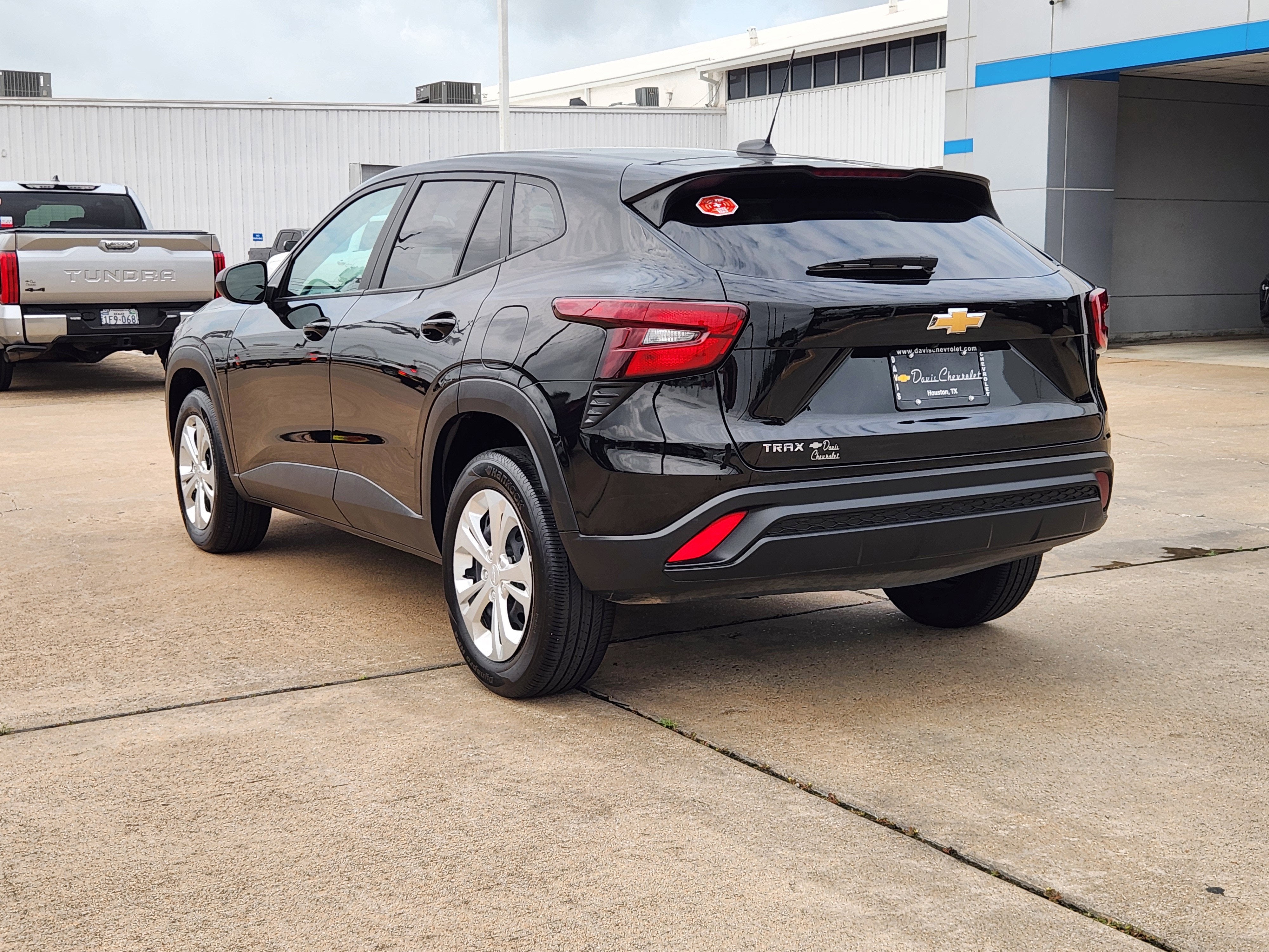 2025 Chevrolet Trax LS