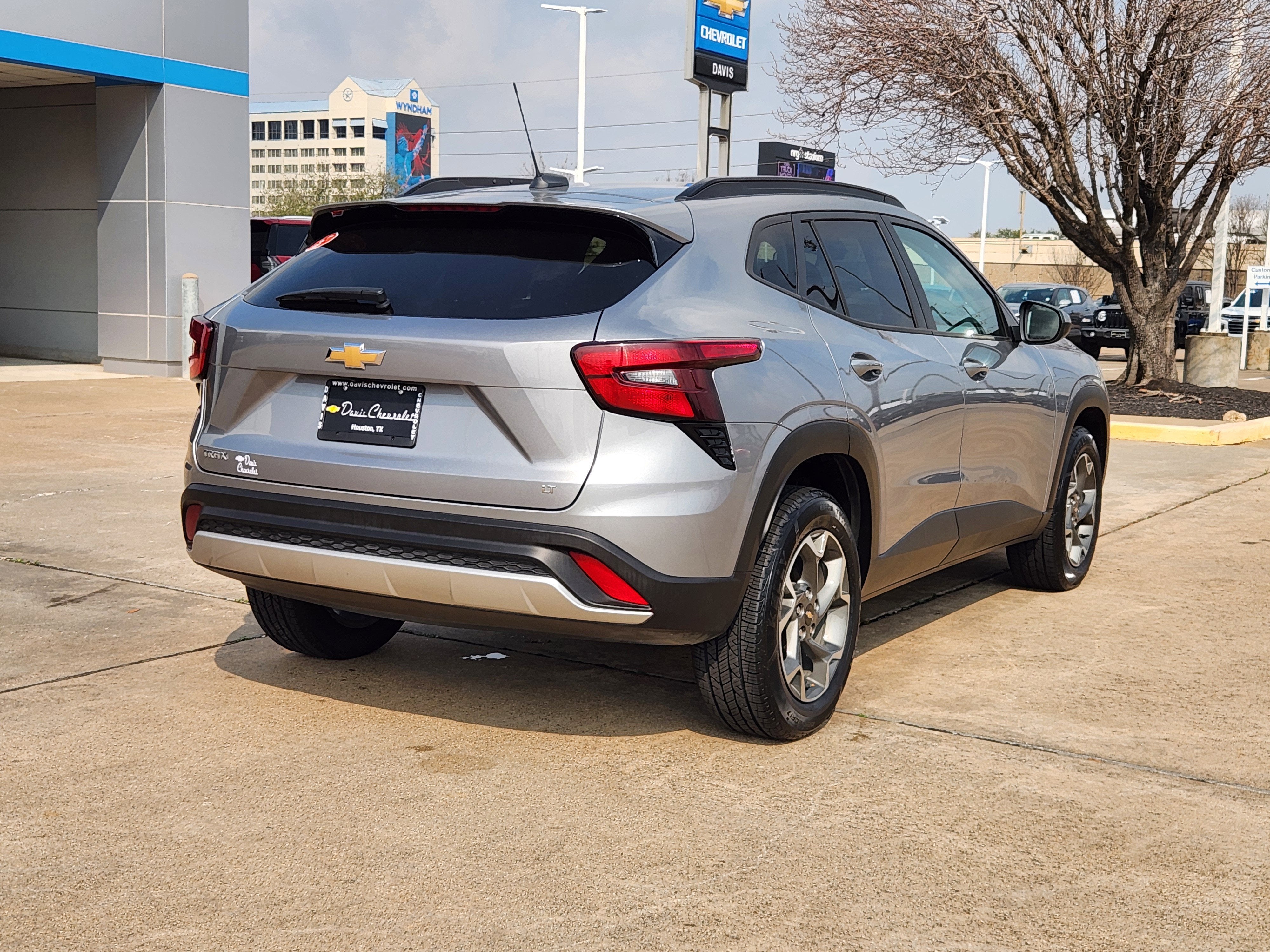 2024 Chevrolet Trax LT