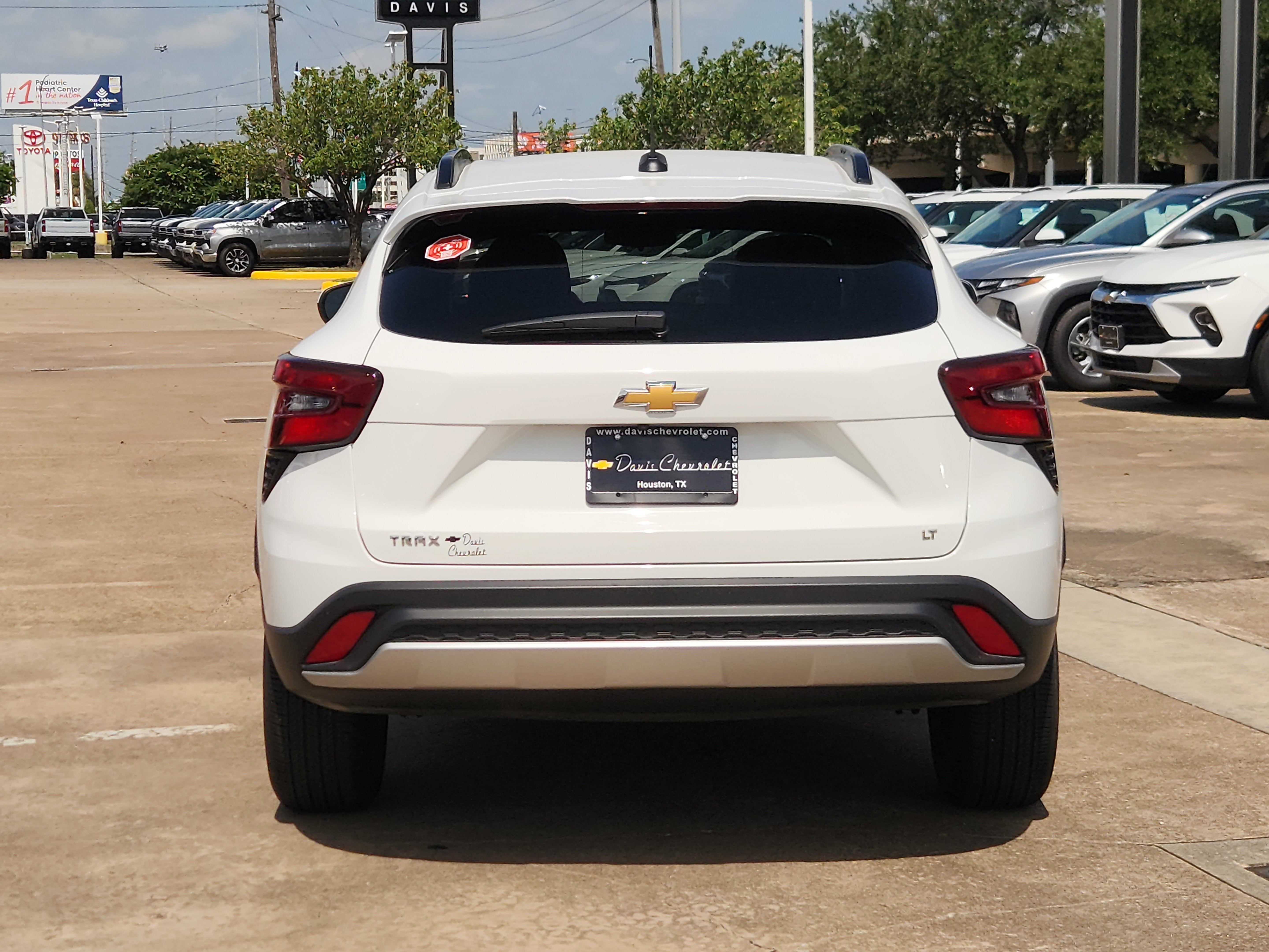 2025 Chevrolet Trax LT