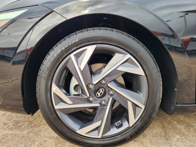2024 Hyundai Elantra Limited