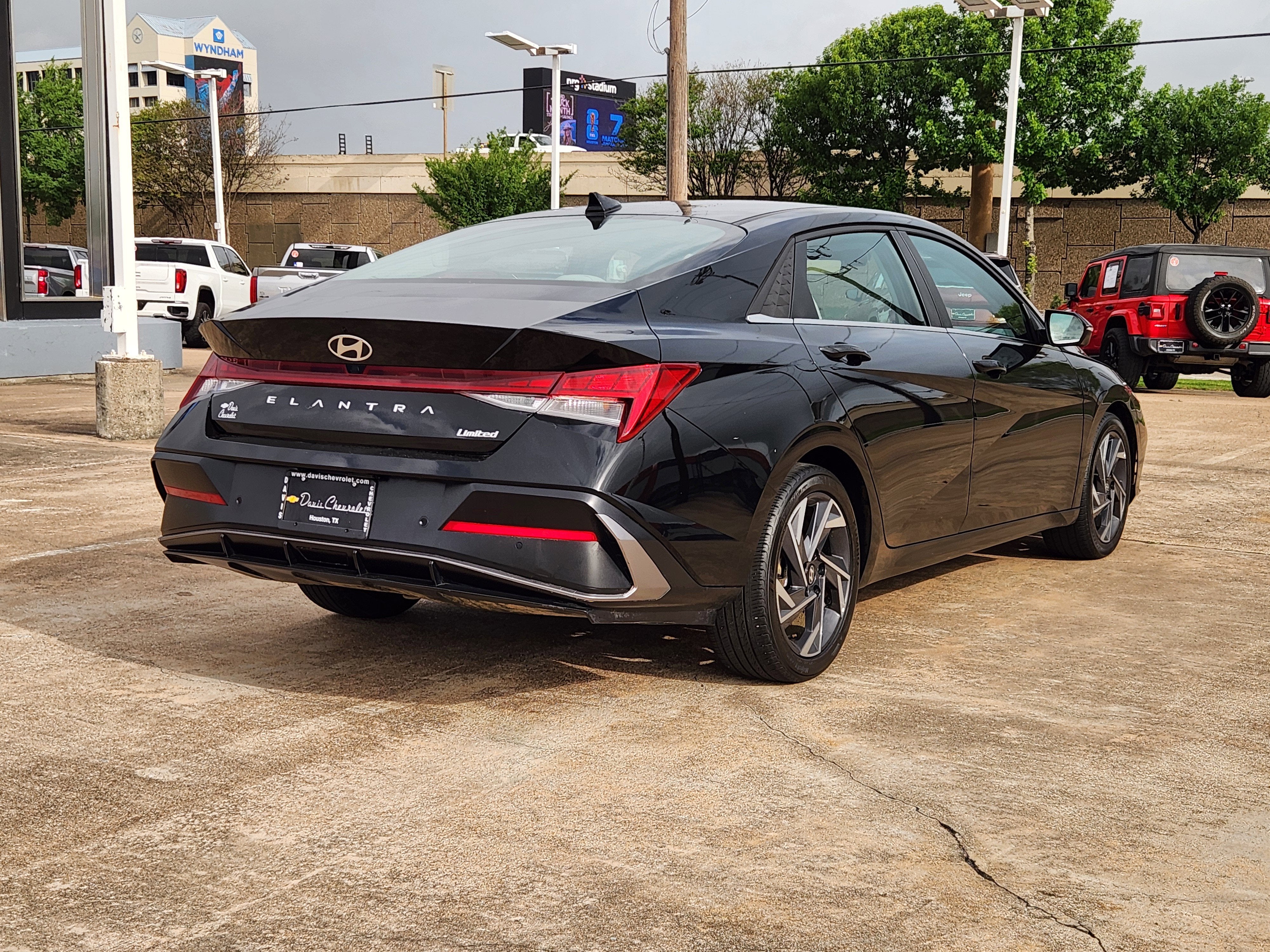 2024 Hyundai Elantra Limited