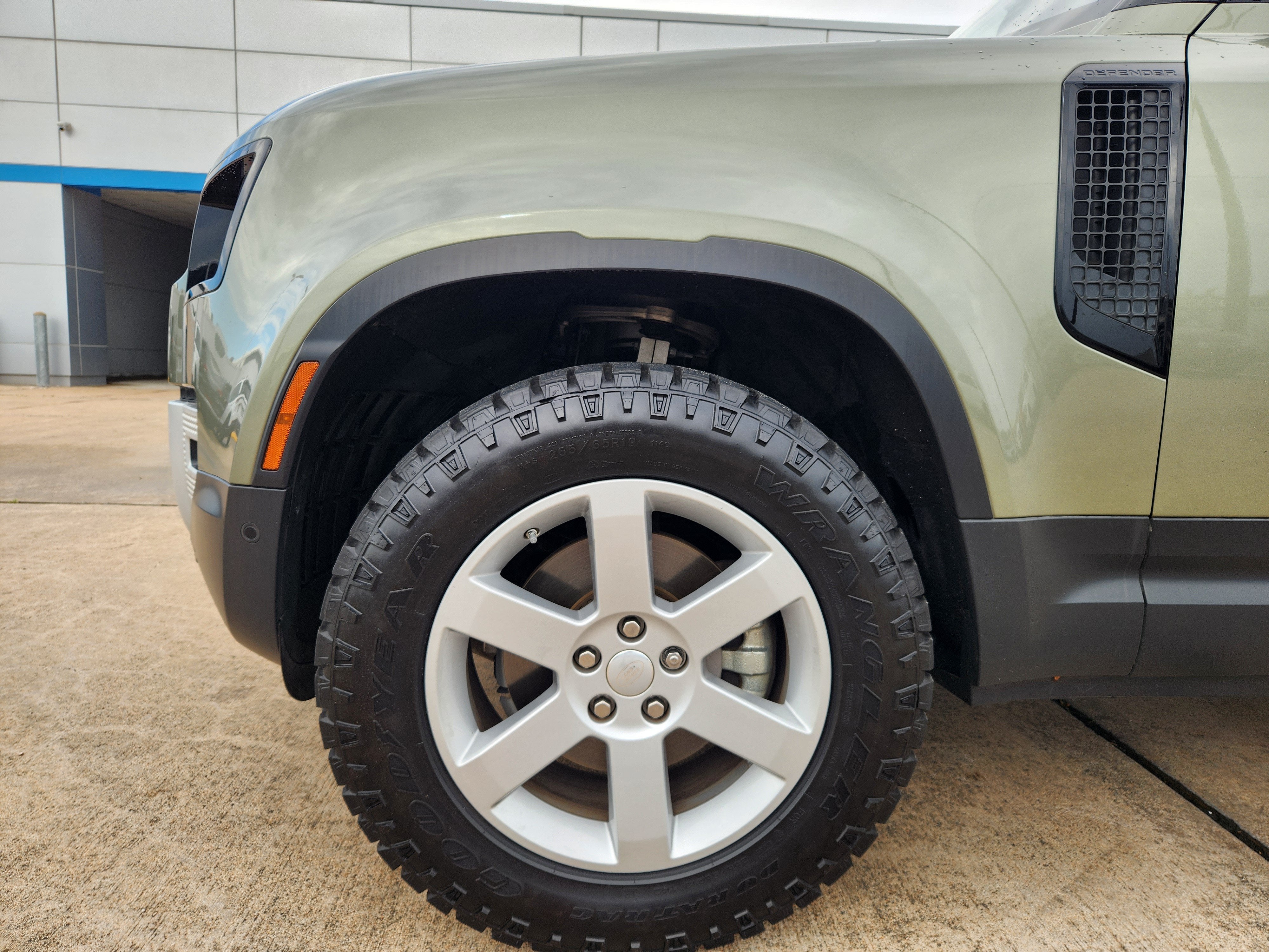 2020 Land Rover Defender S
